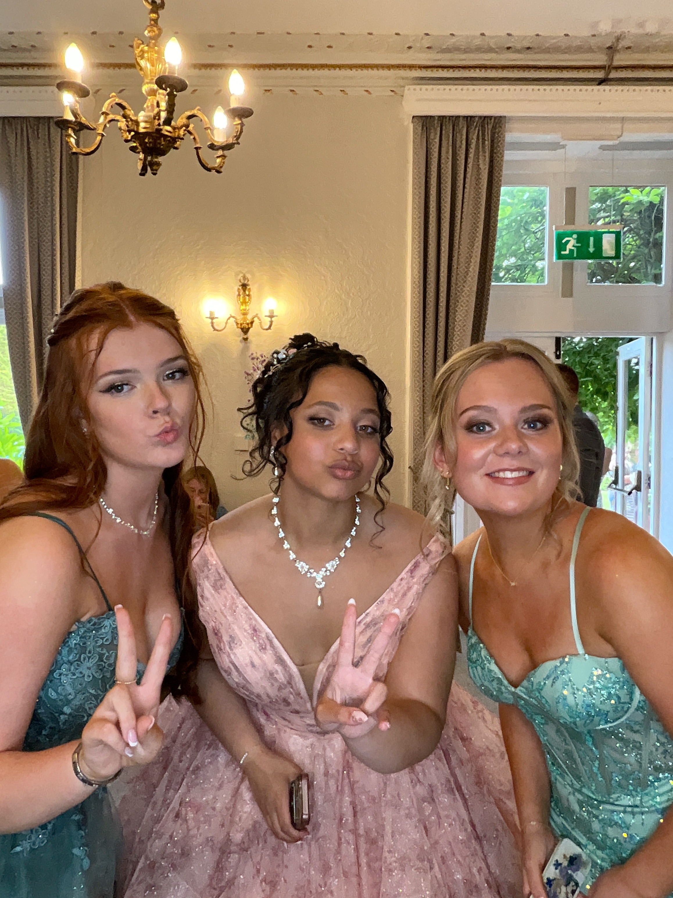 Baysgarth Prom  | View more photos from the event at gallery.magicimages.uk/u/MagicImages/Baysgarth-Prom