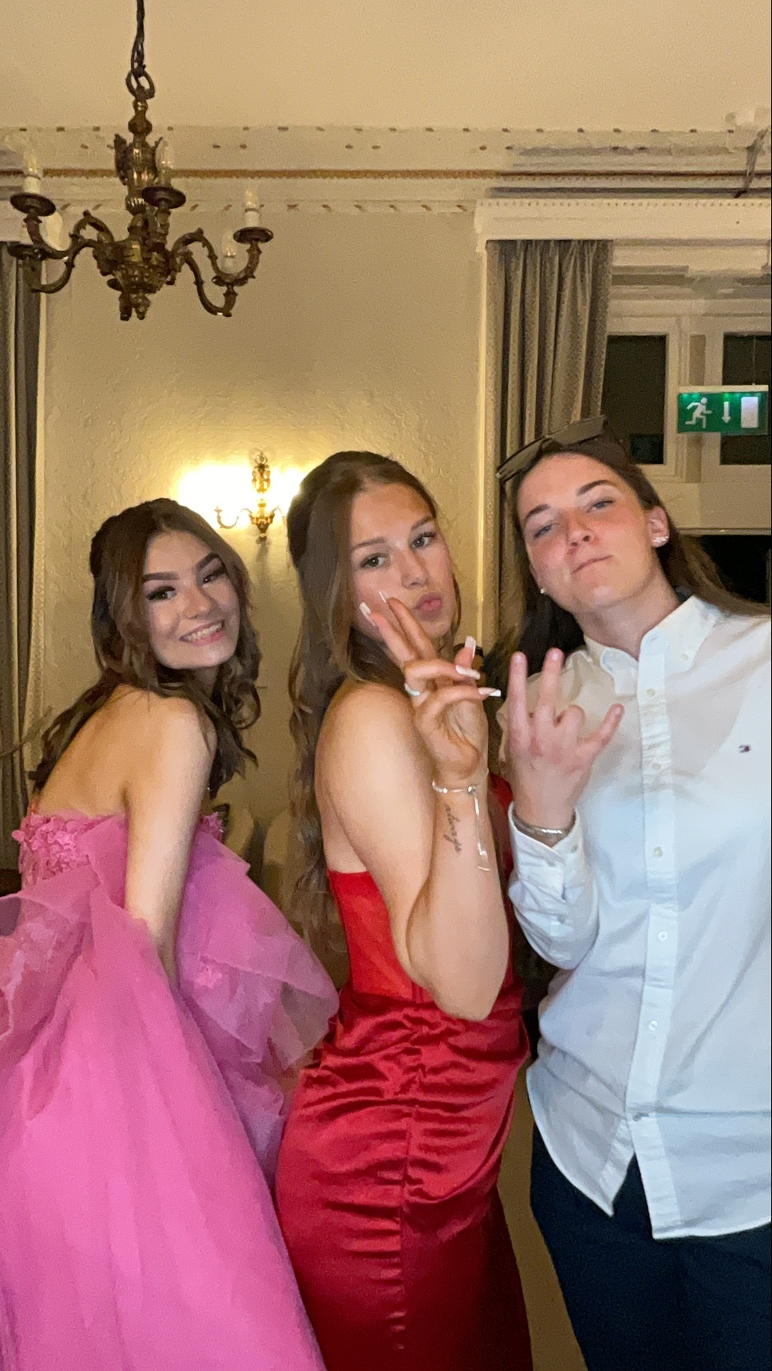 Baysgarth Prom  | View more photos from the event at gallery.magicimages.uk/u/MagicImages/Baysgarth-Prom
