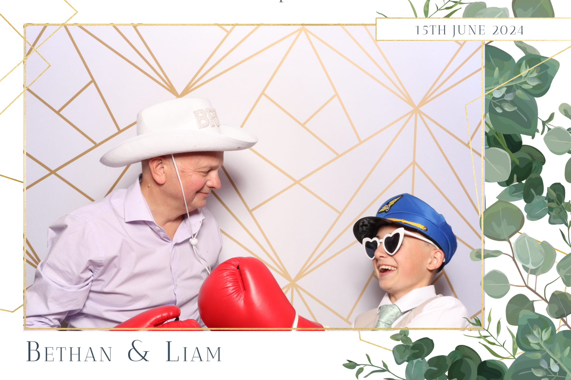 Bethan & Liam  | View more photos from the event at gallery.magicimages.uk/u/MagicImages/Bethan-Liam