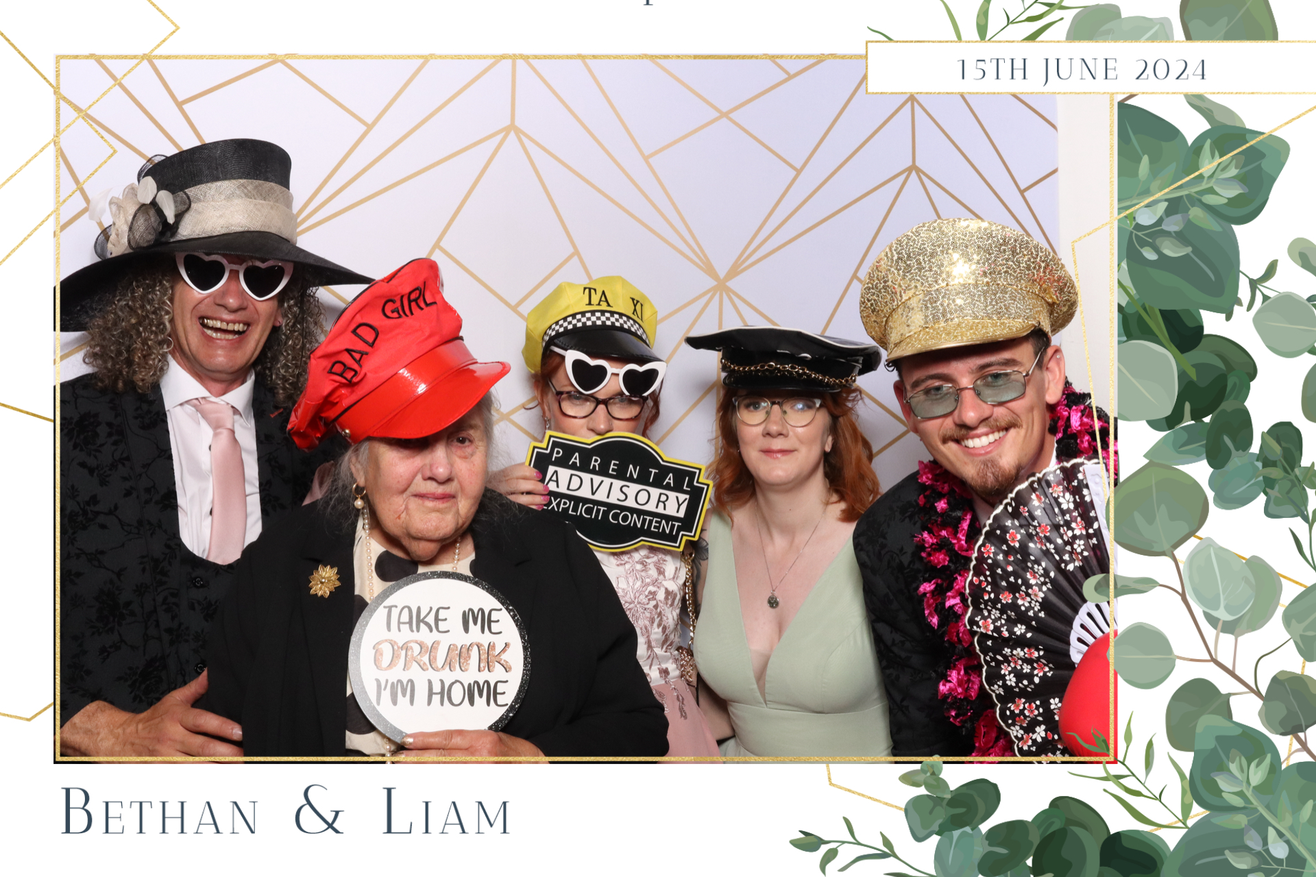 Bethan & Liam  | View more photos from the event at gallery.magicimages.uk/u/MagicImages/Bethan-Liam