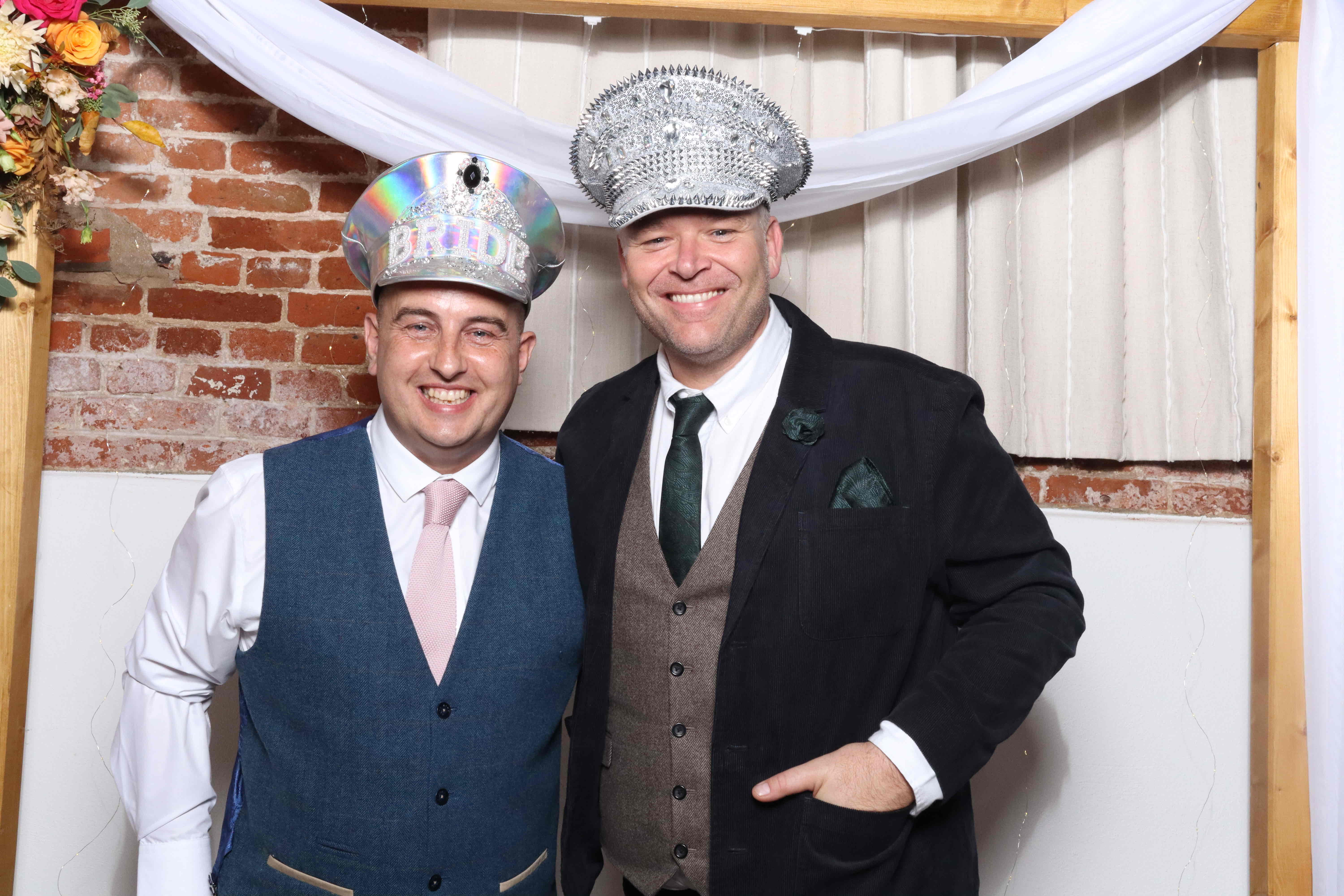 Billie & Craig  | View more photos from the event at gallery.magicimages.uk/u/MagicImages/Billie-Craig