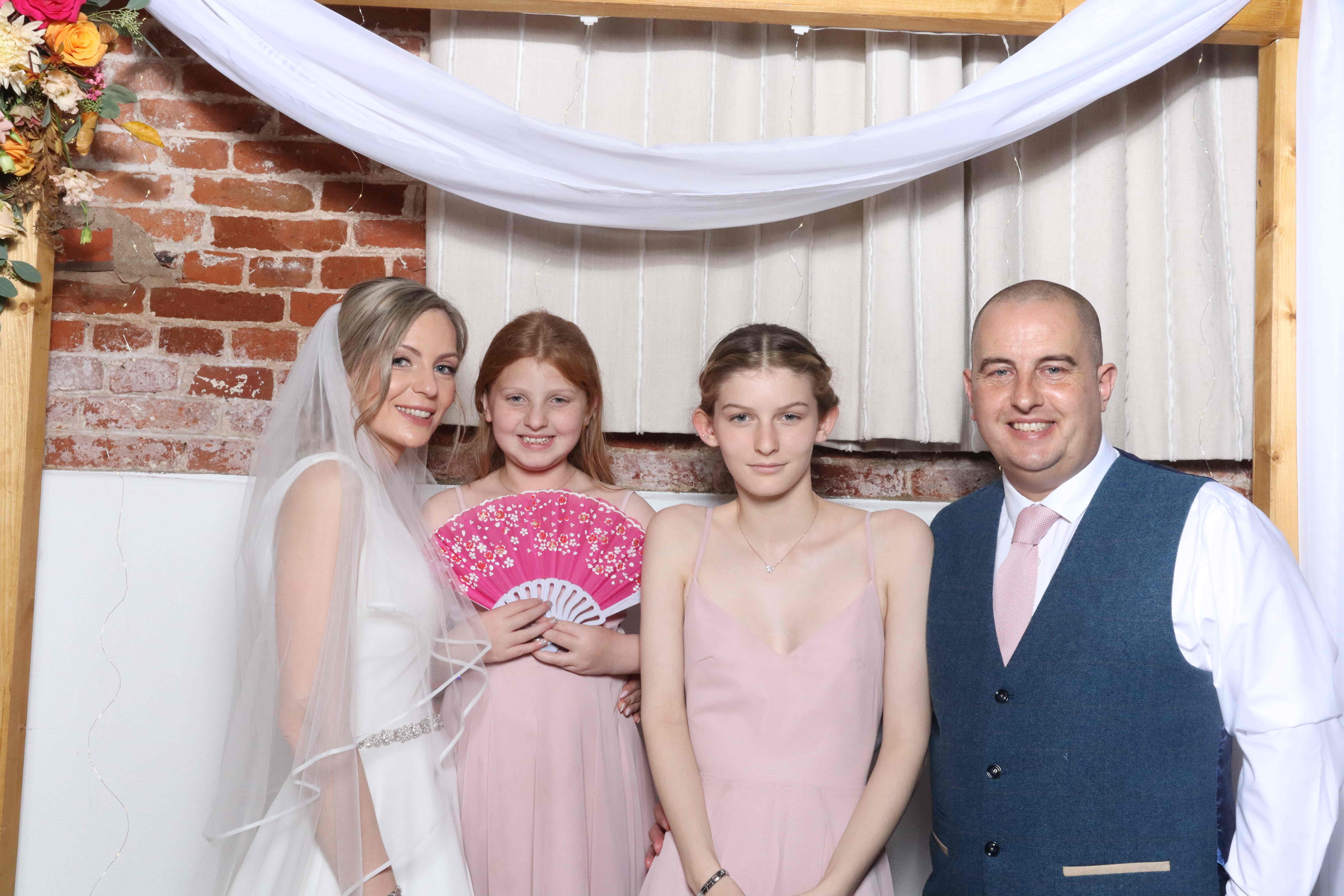 Billie & Craig  | View more photos from the event at gallery.magicimages.uk/u/MagicImages/Billie-Craig