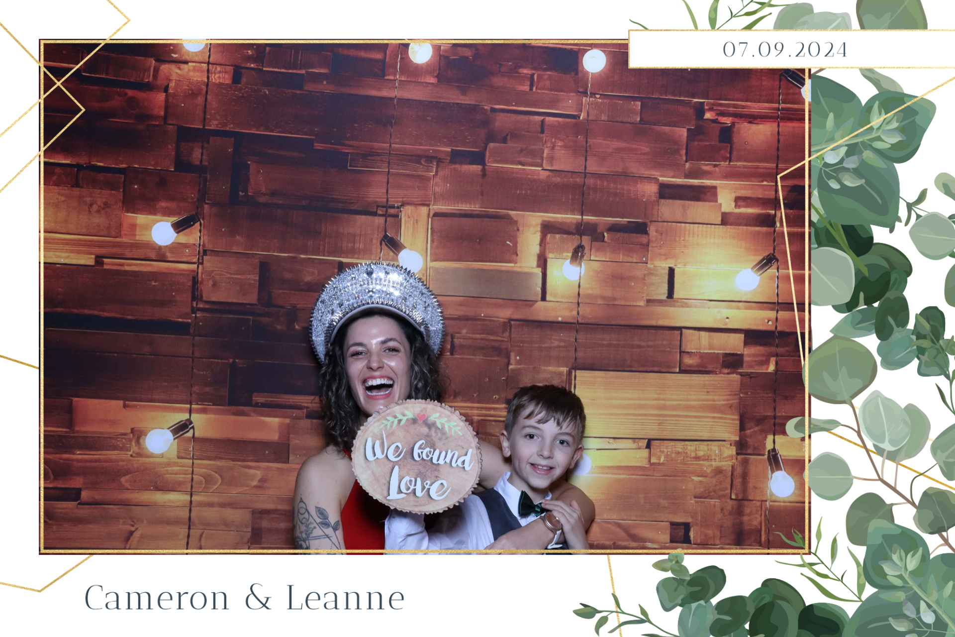 Cameron & Leanne  | View more photos from the event at gallery.magicimages.uk/u/MagicImages/Cameron-Leanne