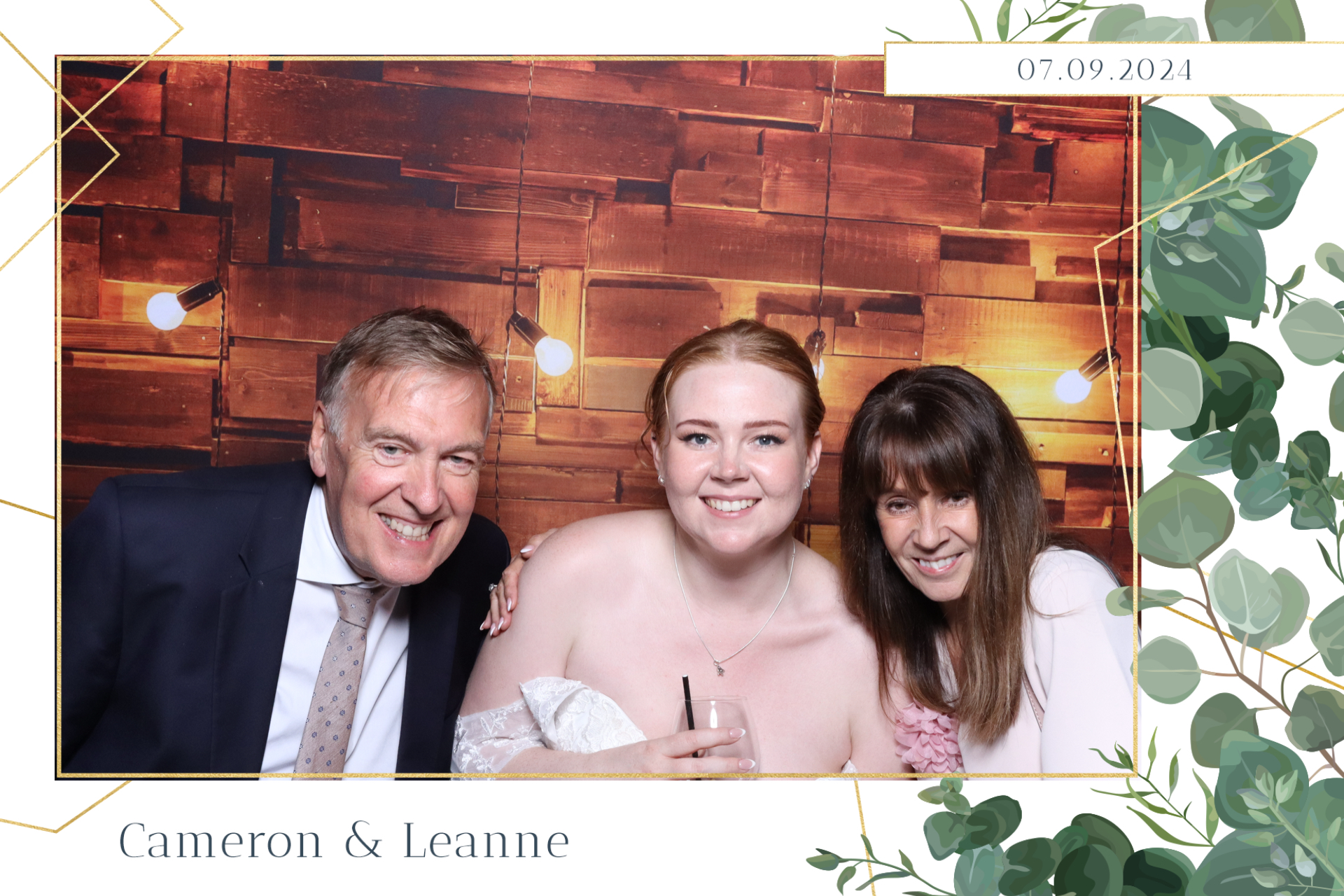 Cameron & Leanne  | View more photos from the event at gallery.magicimages.uk/u/MagicImages/Cameron-Leanne