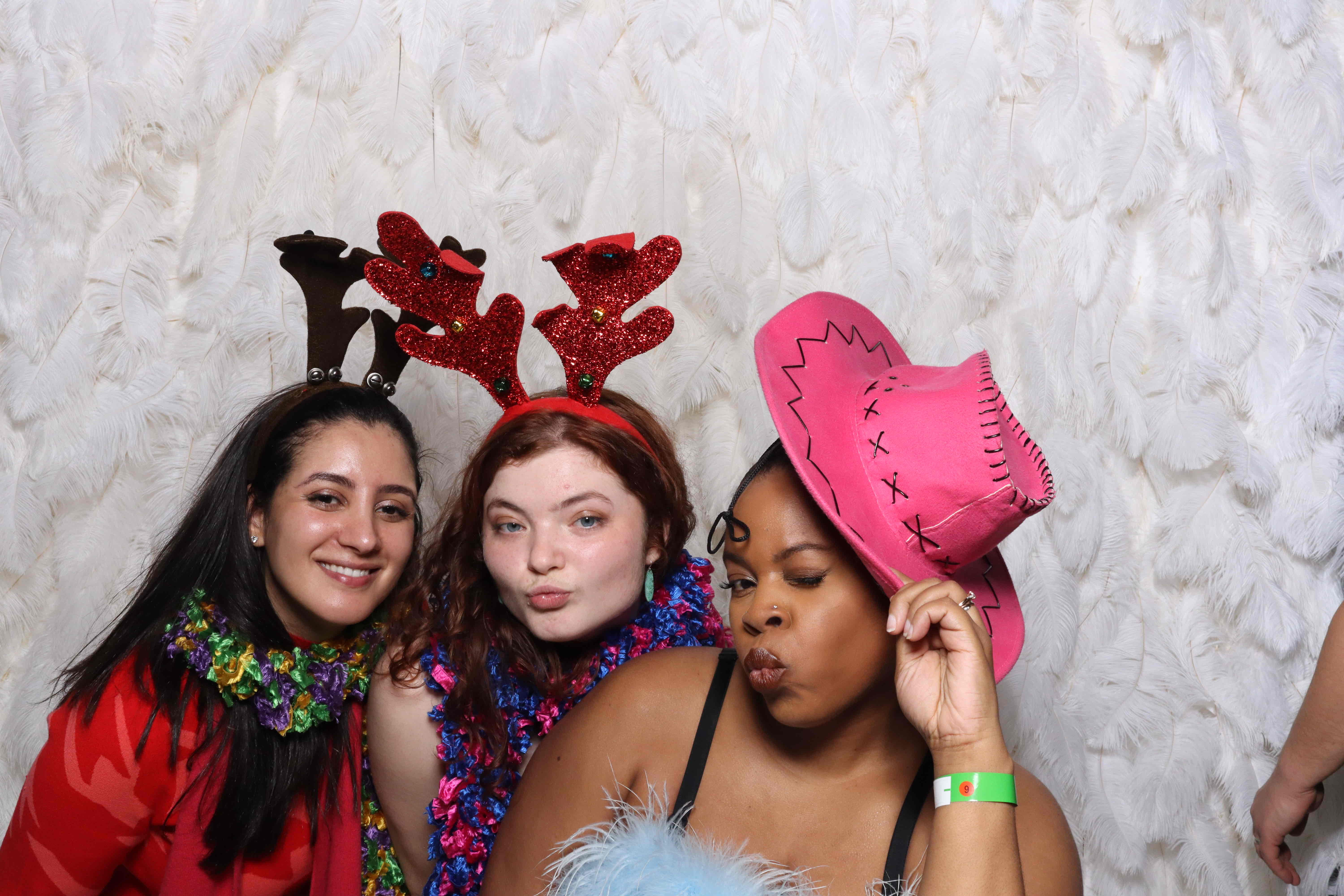 Cohere Christmas Party   | View more photos from the event at gallery.magicimages.uk/u/MagicImages/Cohere-Christmas-Party