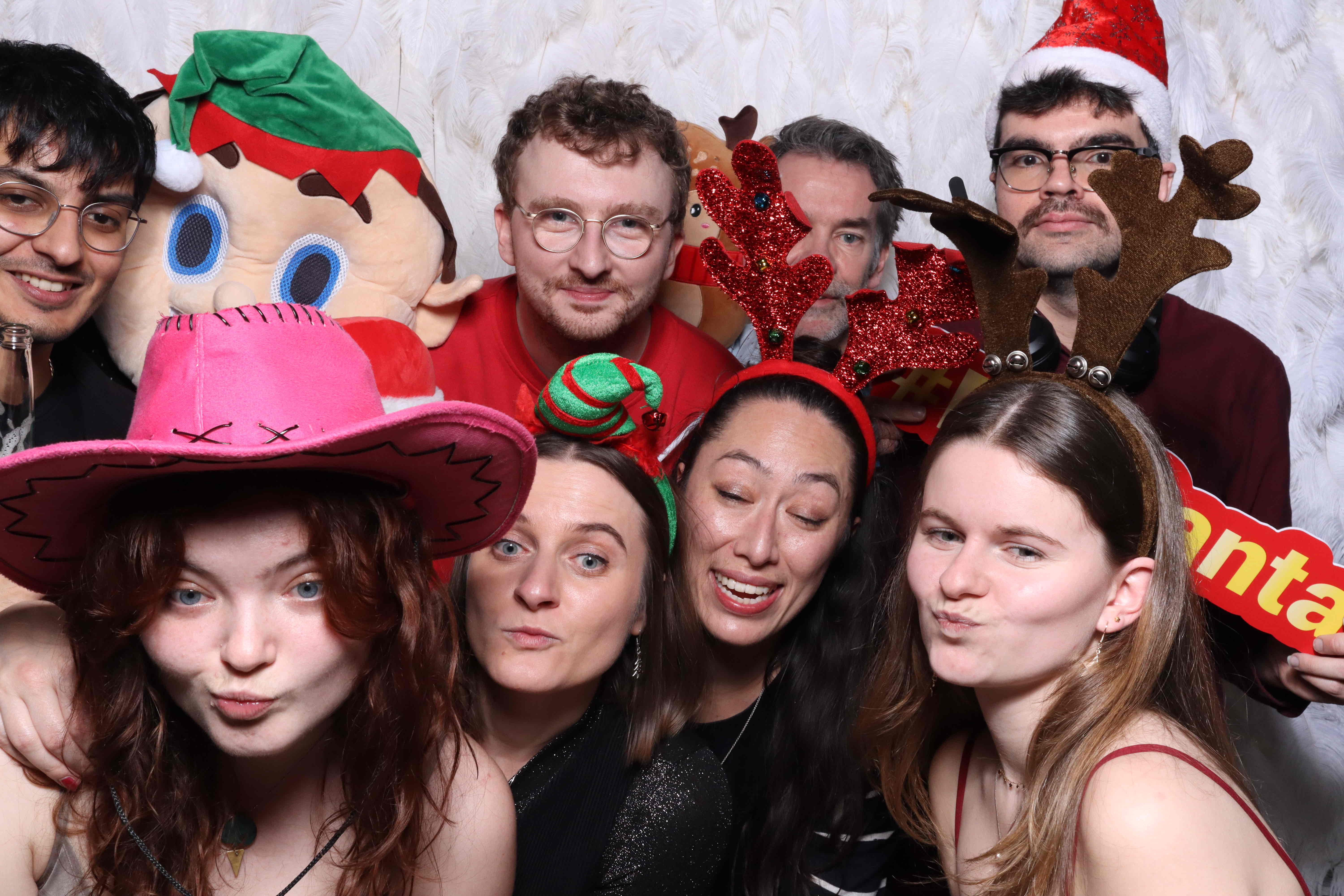 Cohere Christmas Party   | View more photos from the event at gallery.magicimages.uk/u/MagicImages/Cohere-Christmas-Party
