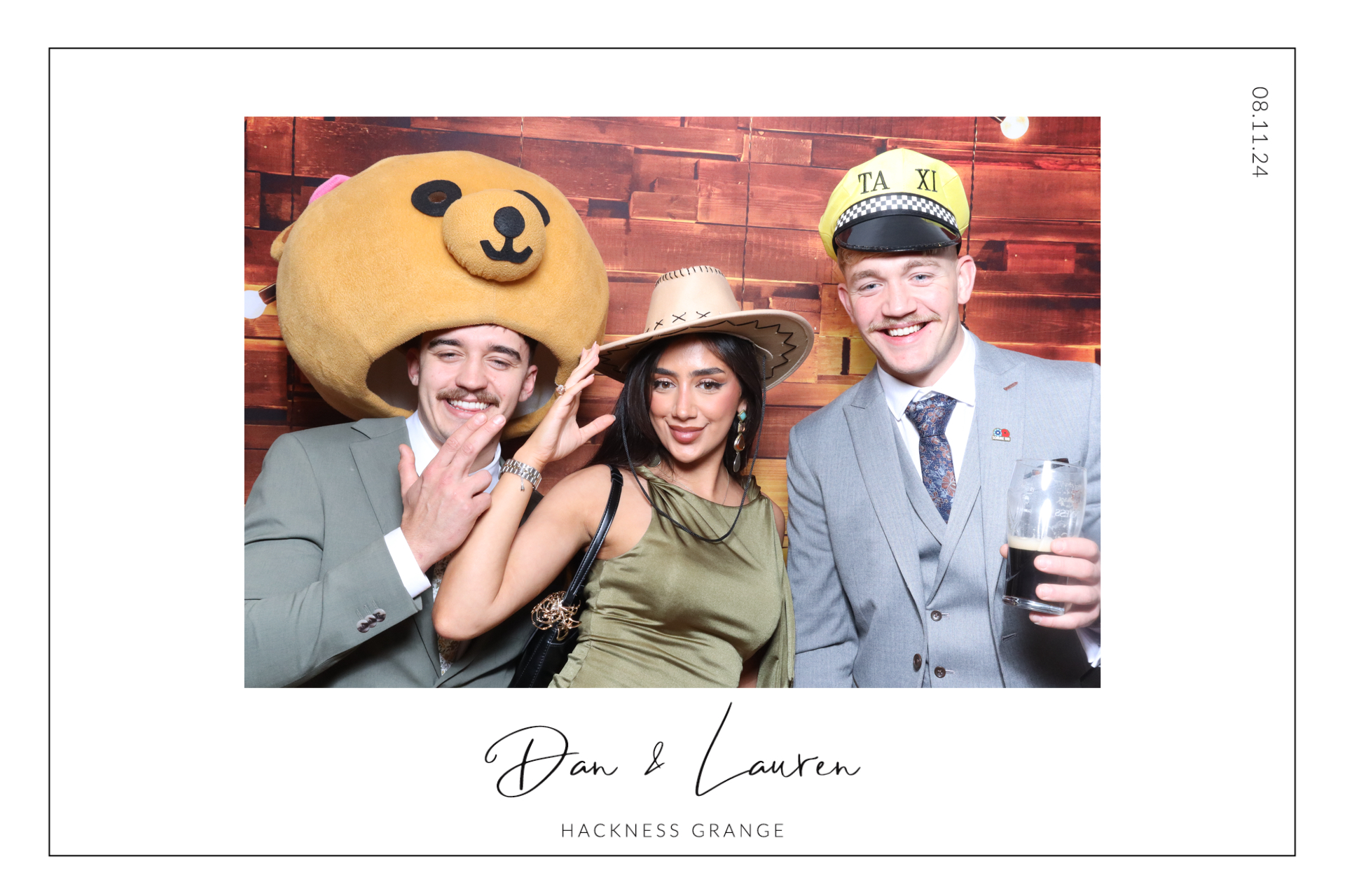 Dan & Lauren | View more photos from the event at gallery.magicimages.uk/u/MagicImages/Dan-Lauren