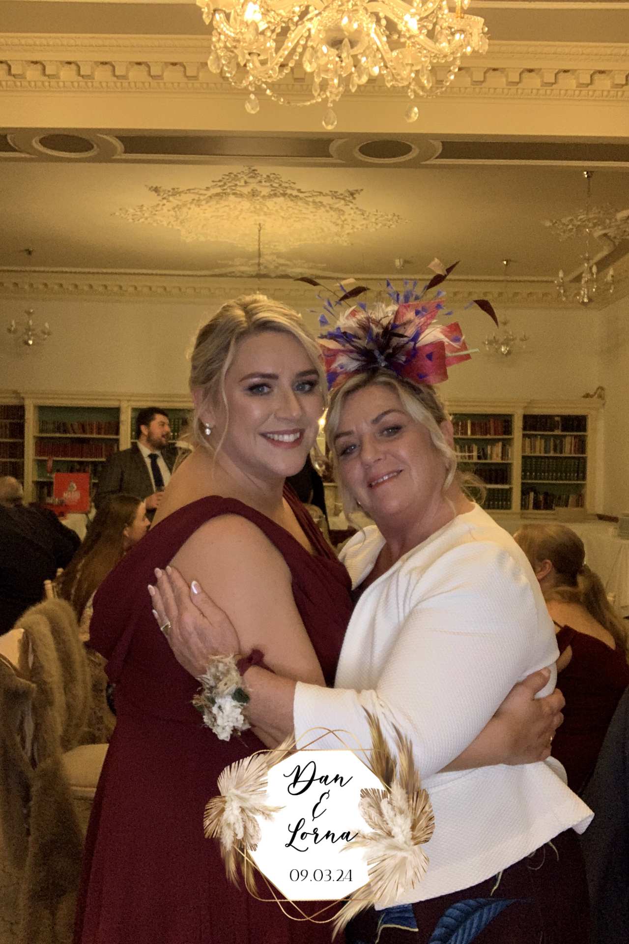 Dan & Lorna  | View more photos from the event at gallery.magicimages.uk/u/MagicImages/Dan-Lorna