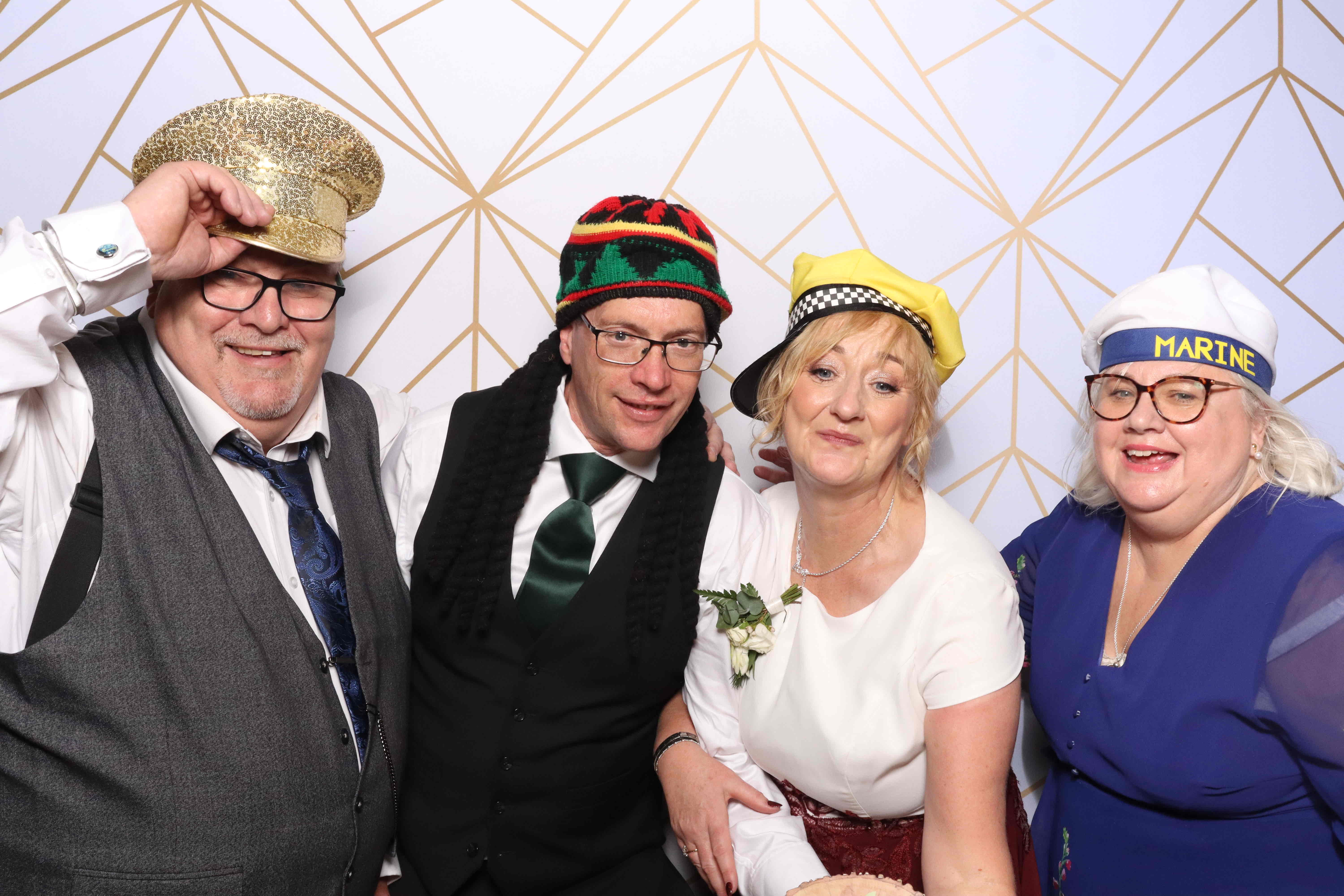 Dan & Rachel  | View more photos from the event at gallery.magicimages.uk/u/MagicImages/Dan-Rachel