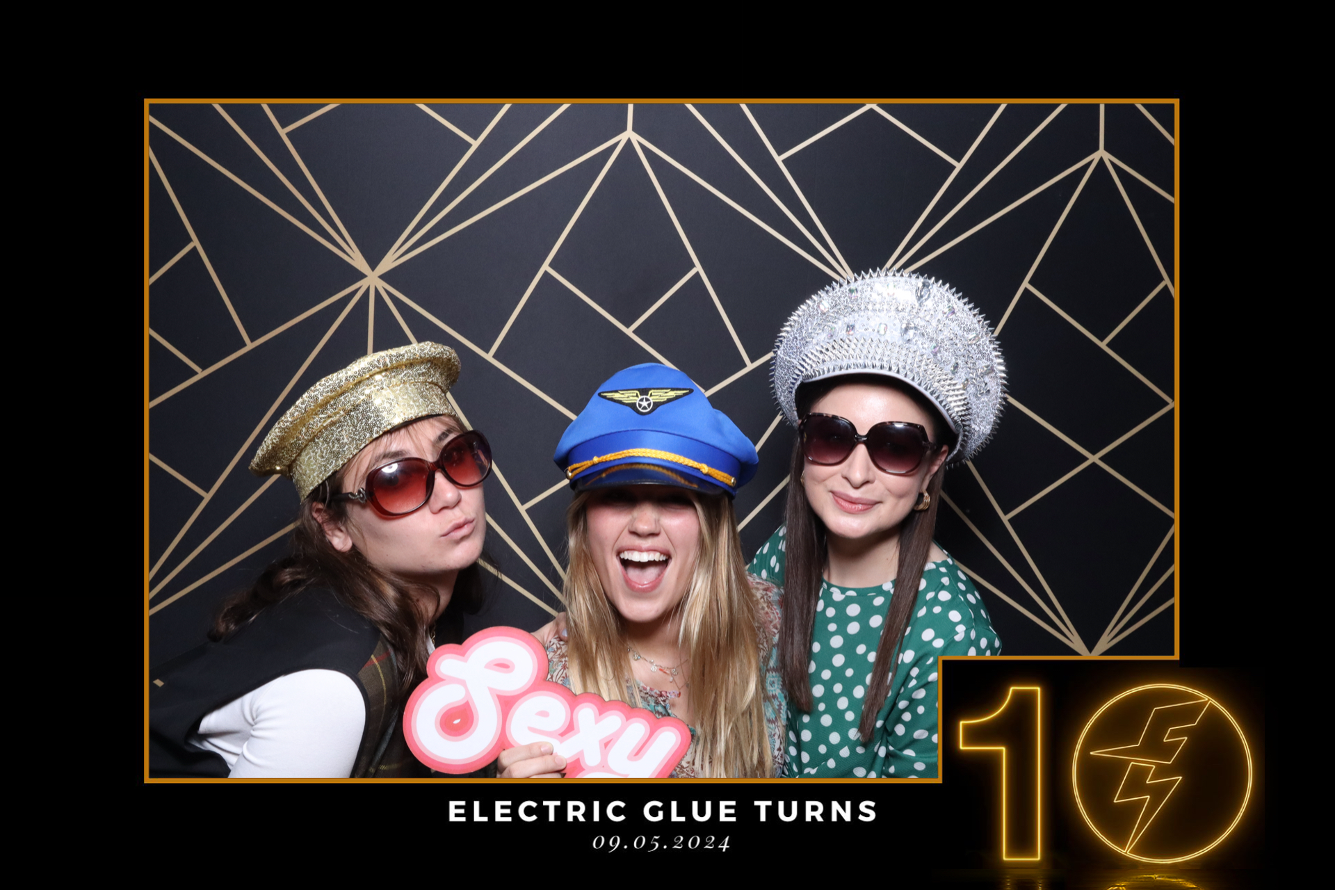 Electric Glue Turns 10  | View more photos from the event at gallery.magicimages.uk/u/MagicImages/Electric-Glue-Turns-10