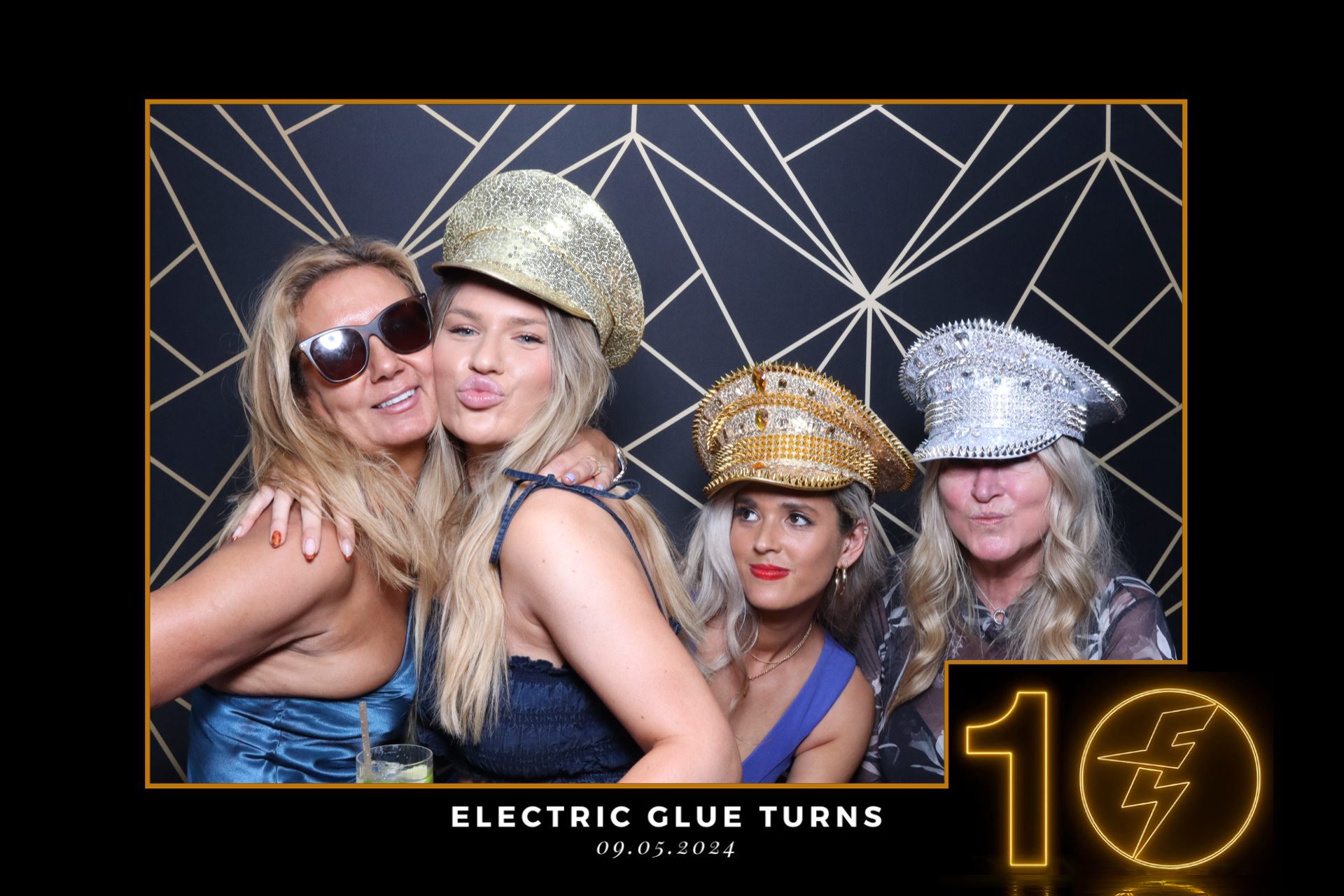 Electric Glue Turns 10  | View more photos from the event at gallery.magicimages.uk/u/MagicImages/Electric-Glue-Turns-10