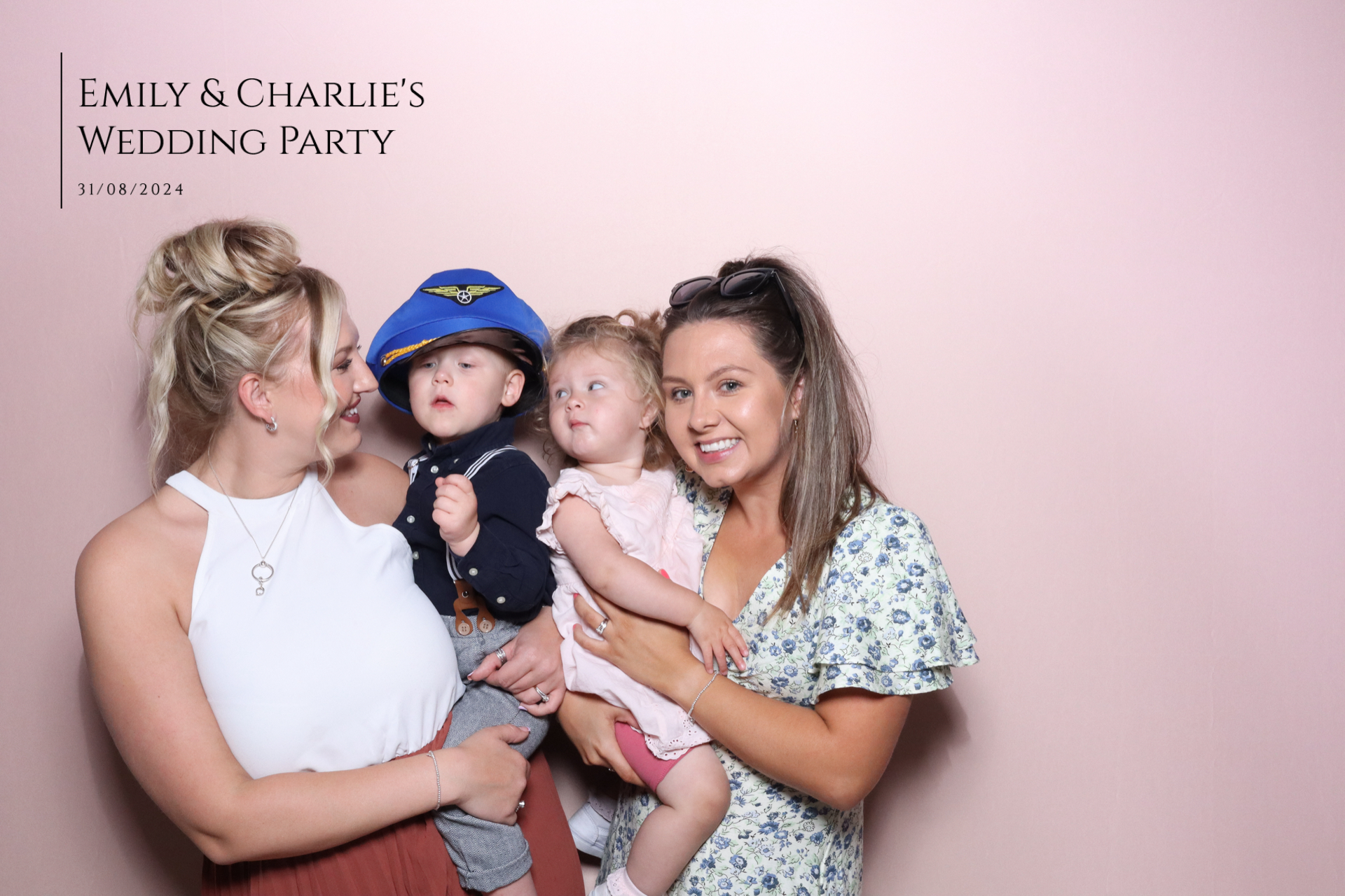 Emily & Charlie's wedding party  | View more photos from the event at gallery.magicimages.uk/u/MagicImages/Emily-Charlies-wedding-party
