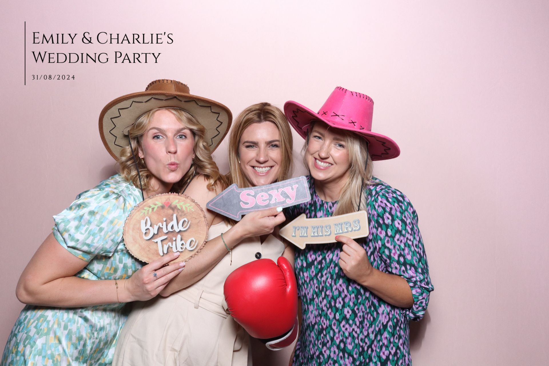 Emily & Charlie's wedding party  | View more photos from the event at gallery.magicimages.uk/u/MagicImages/Emily-Charlies-wedding-party