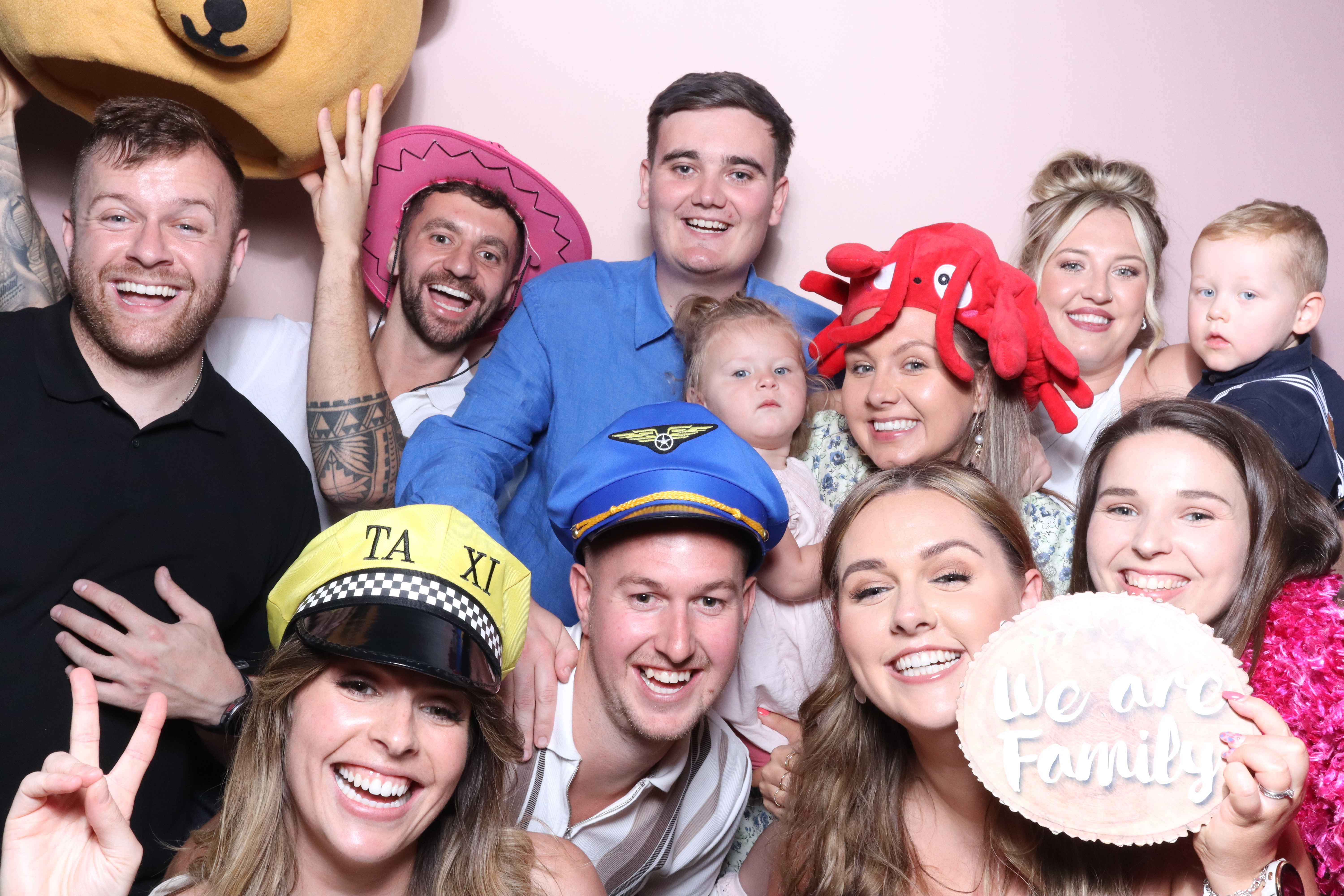 Emily & Charlie's wedding party  | View more photos from the event at gallery.magicimages.uk/u/MagicImages/Emily-Charlies-wedding-party