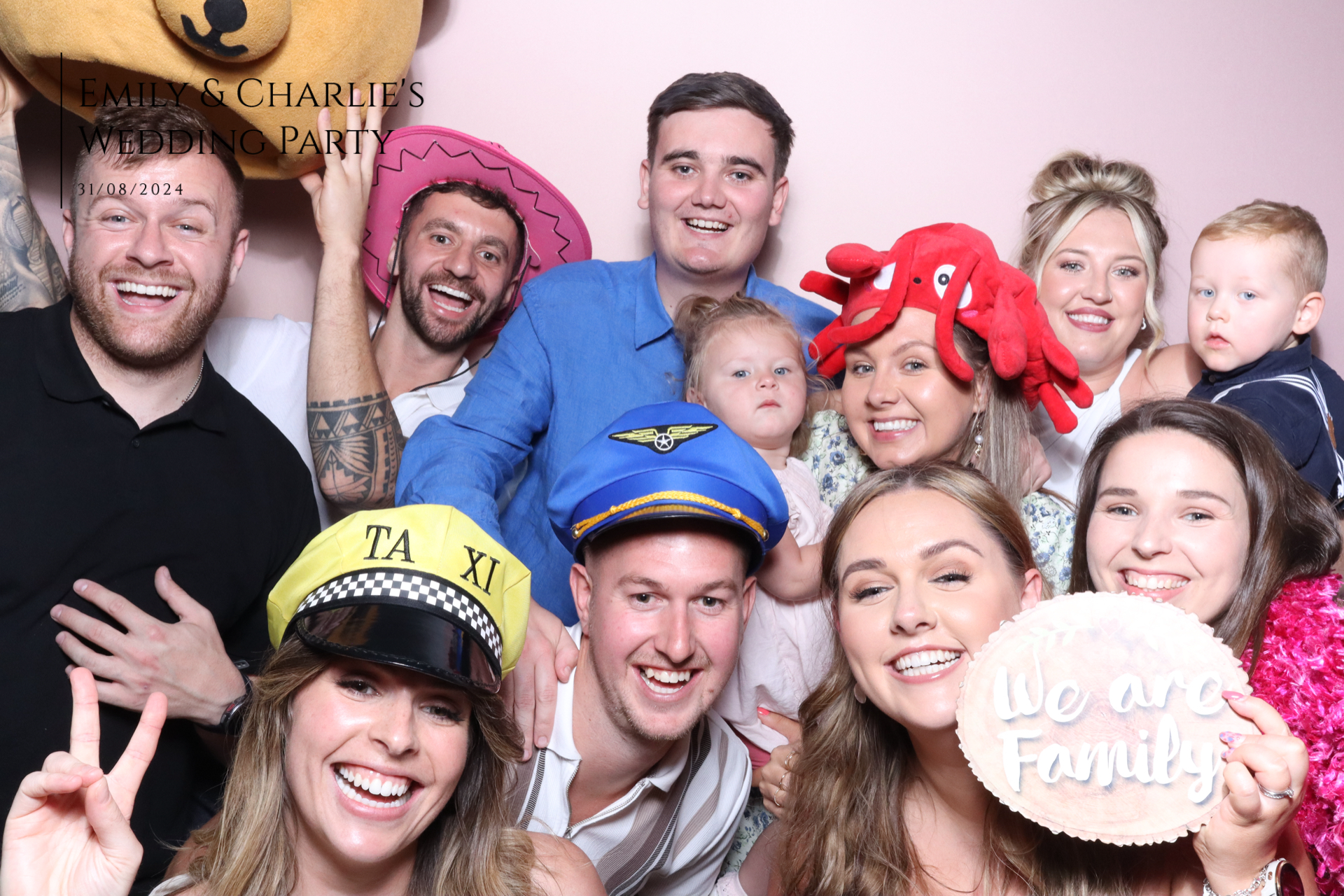 Emily & Charlie's wedding party  | View more photos from the event at gallery.magicimages.uk/u/MagicImages/Emily-Charlies-wedding-party
