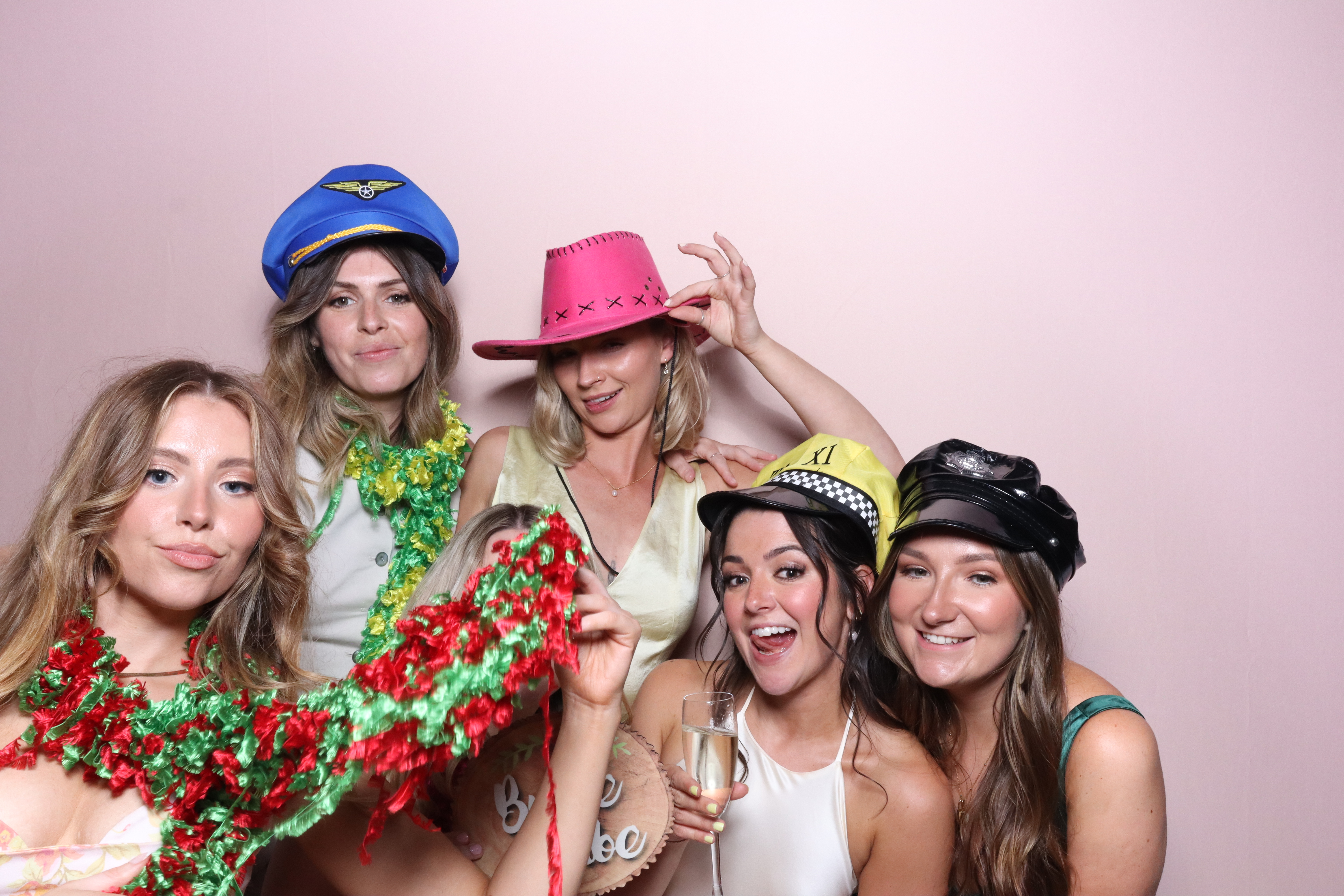 Emily & Charlie's wedding party  | View more photos from the event at gallery.magicimages.uk/u/MagicImages/Emily-Charlies-wedding-party