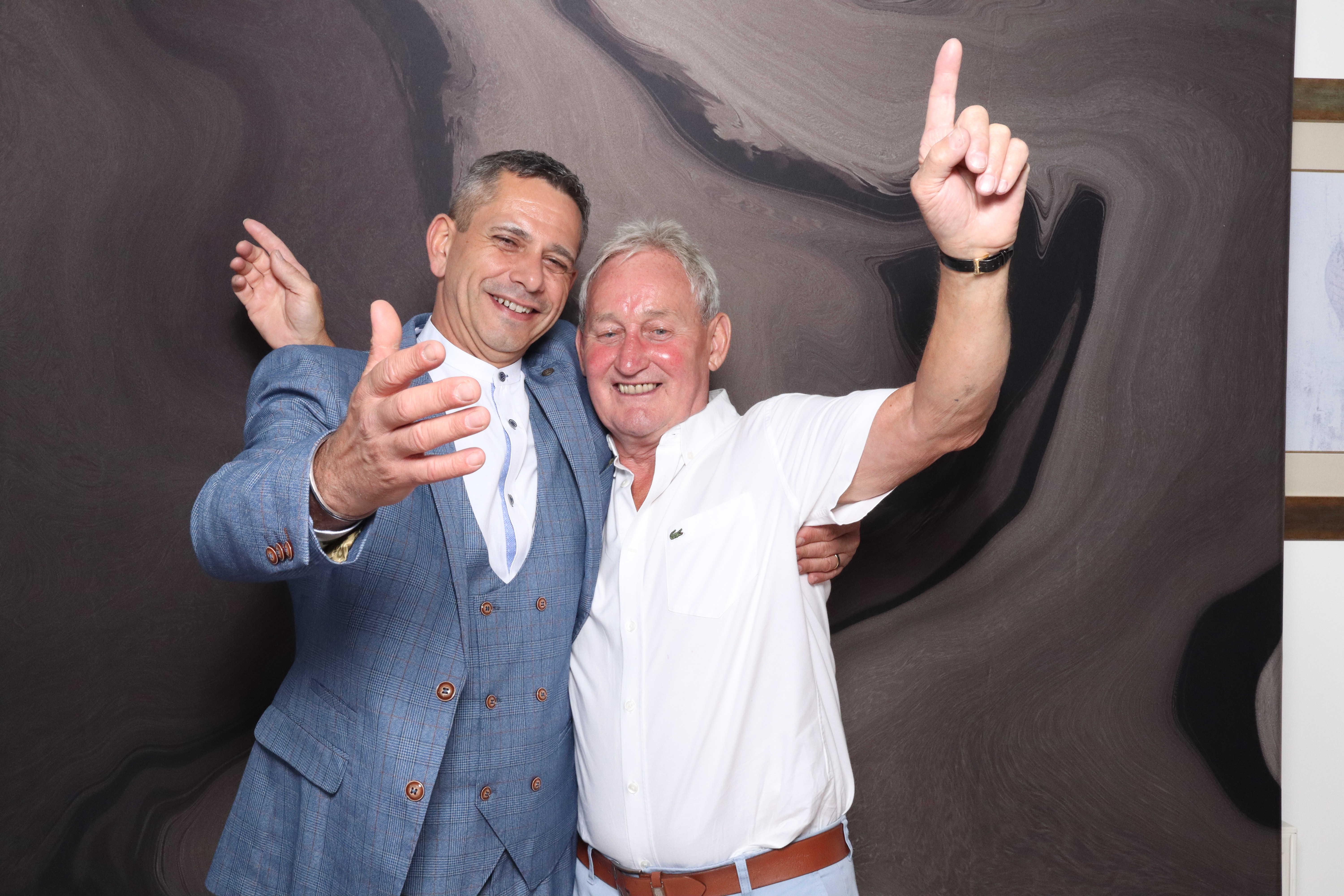Emma & Geoff  | View more photos from the event at gallery.magicimages.uk/u/MagicImages/Emma-Geoff