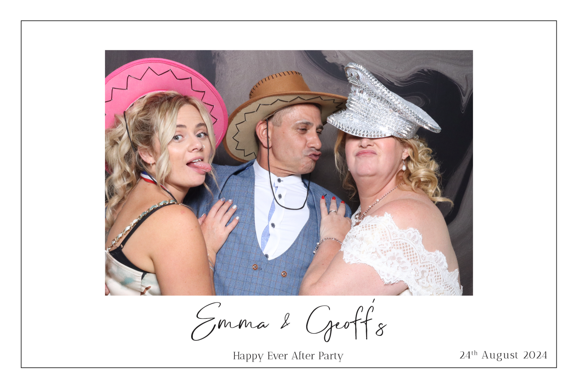 Emma & Geoff  | View more photos from the event at gallery.magicimages.uk/u/MagicImages/Emma-Geoff