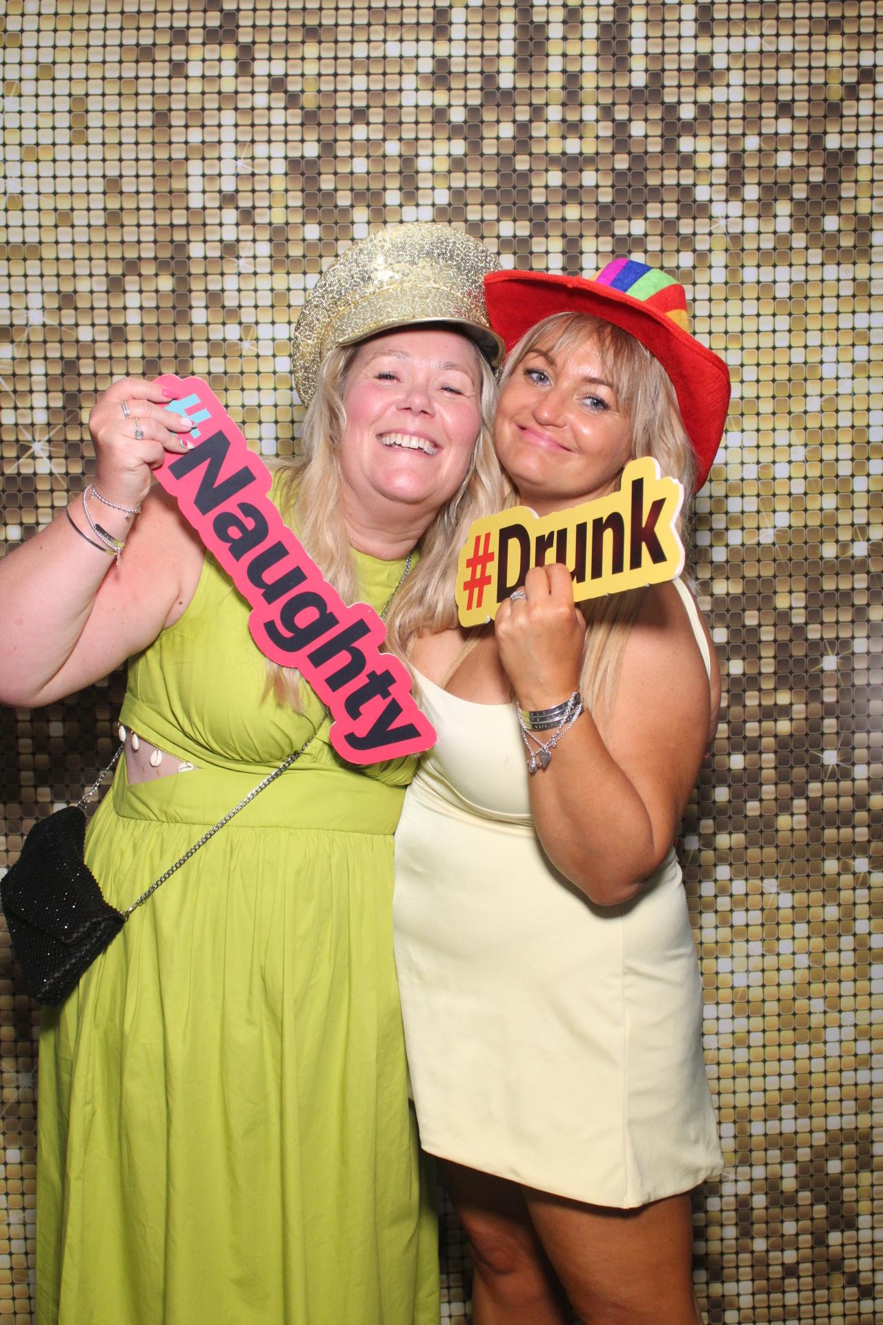 Equans Summer party  | View more photos from the event at gallery.magicimages.uk/u/MagicImages/Equans-Summer-party