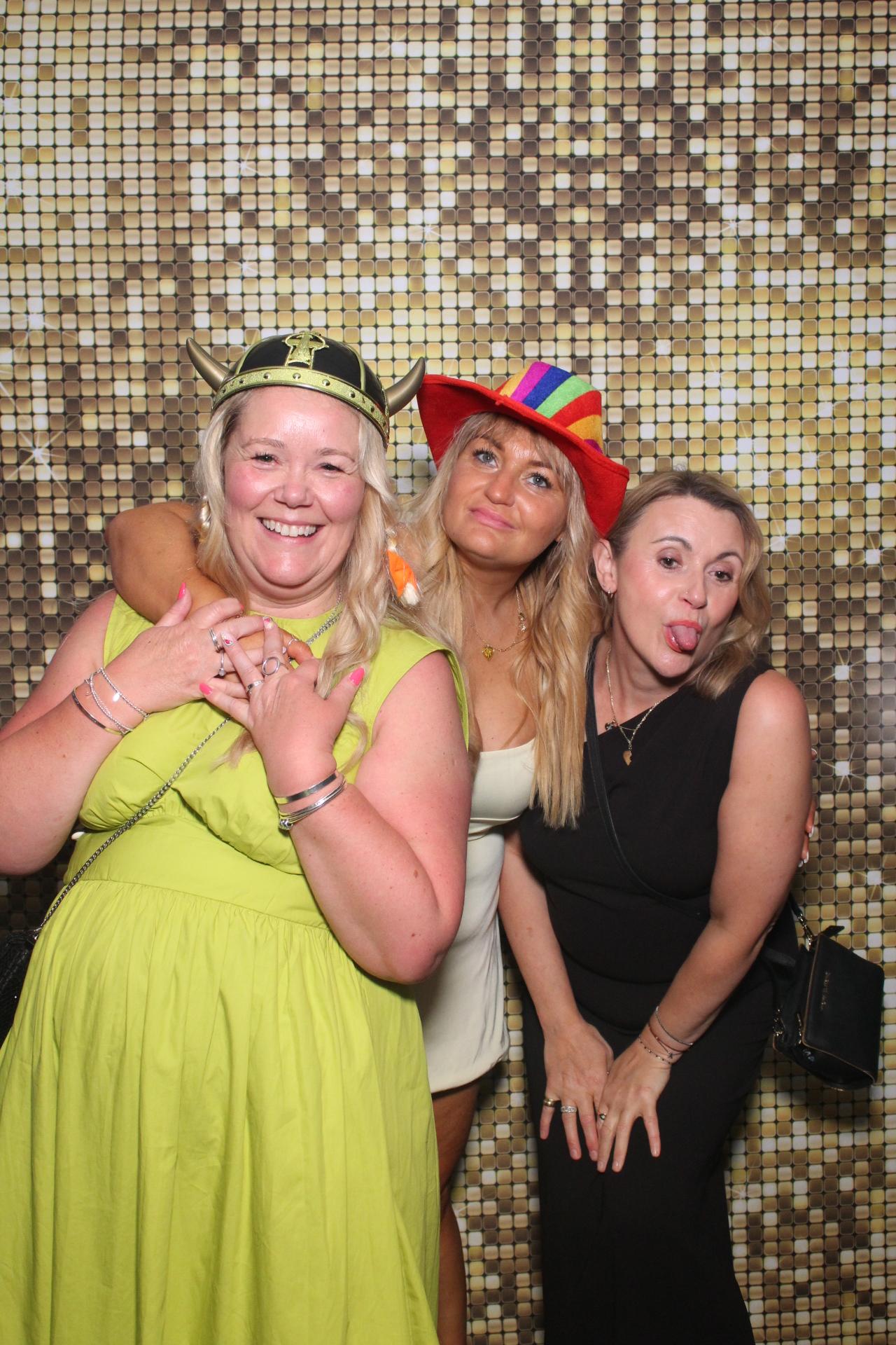 Equans Summer party  | View more photos from the event at gallery.magicimages.uk/u/MagicImages/Equans-Summer-party