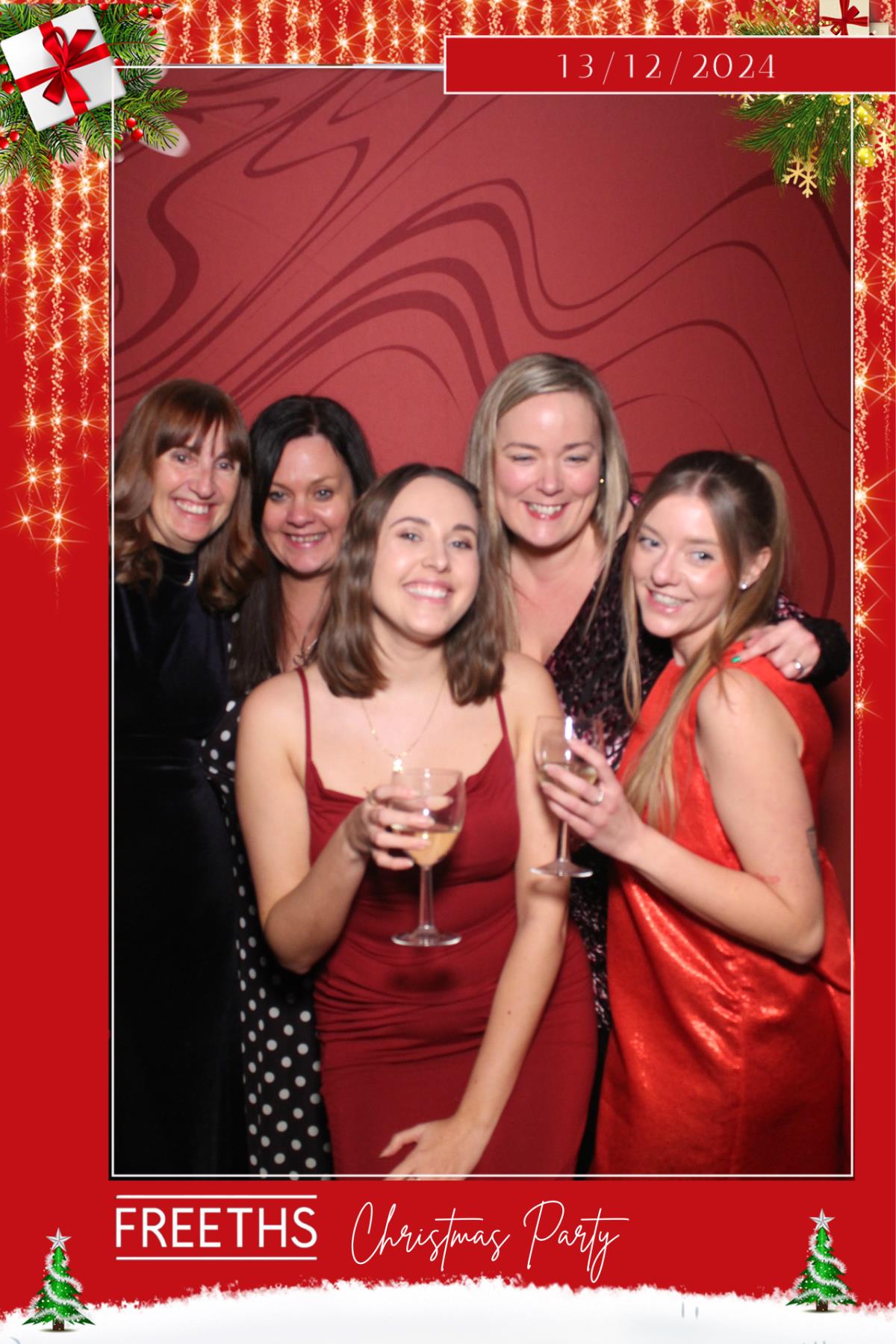 Freeths Christmas Party  | View more photos from the event at gallery.magicimages.uk/u/MagicImages/Freeths-Christmas-Party