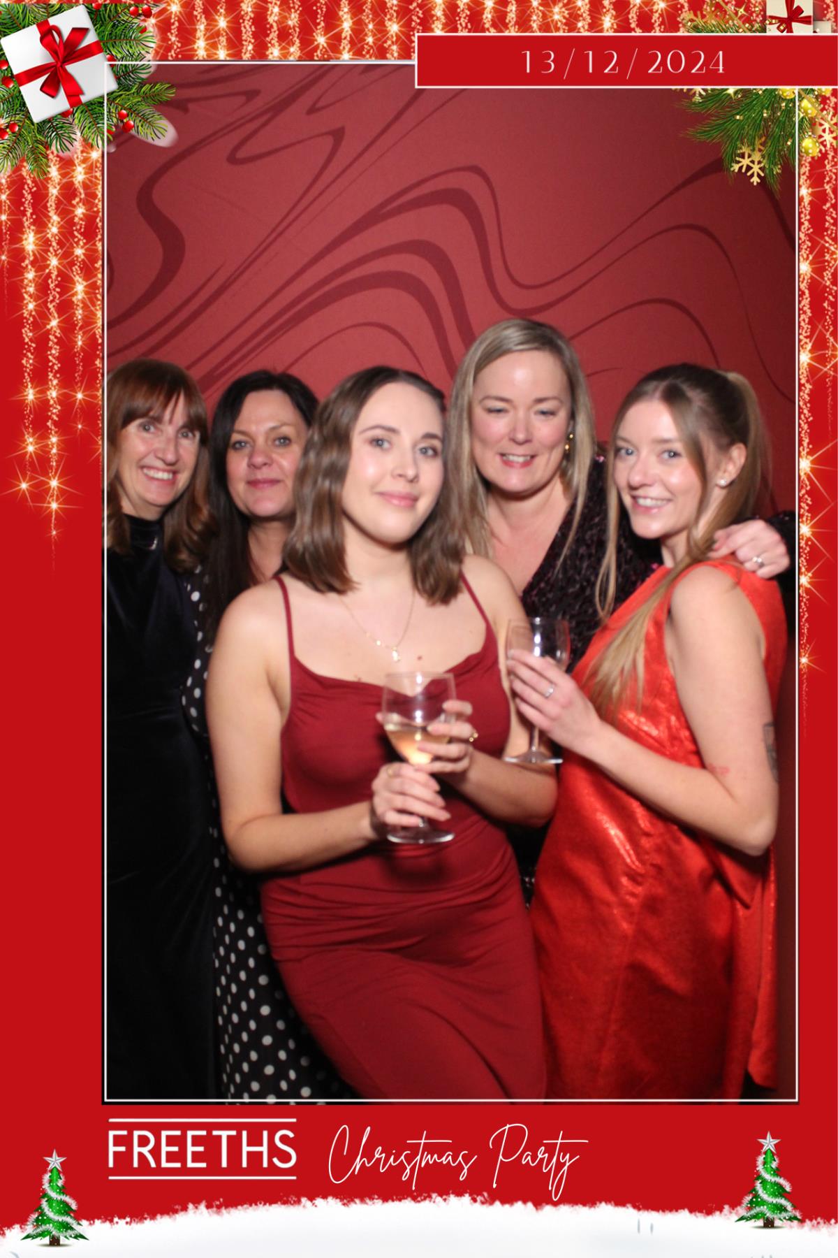 Freeths Christmas Party  | View more photos from the event at gallery.magicimages.uk/u/MagicImages/Freeths-Christmas-Party