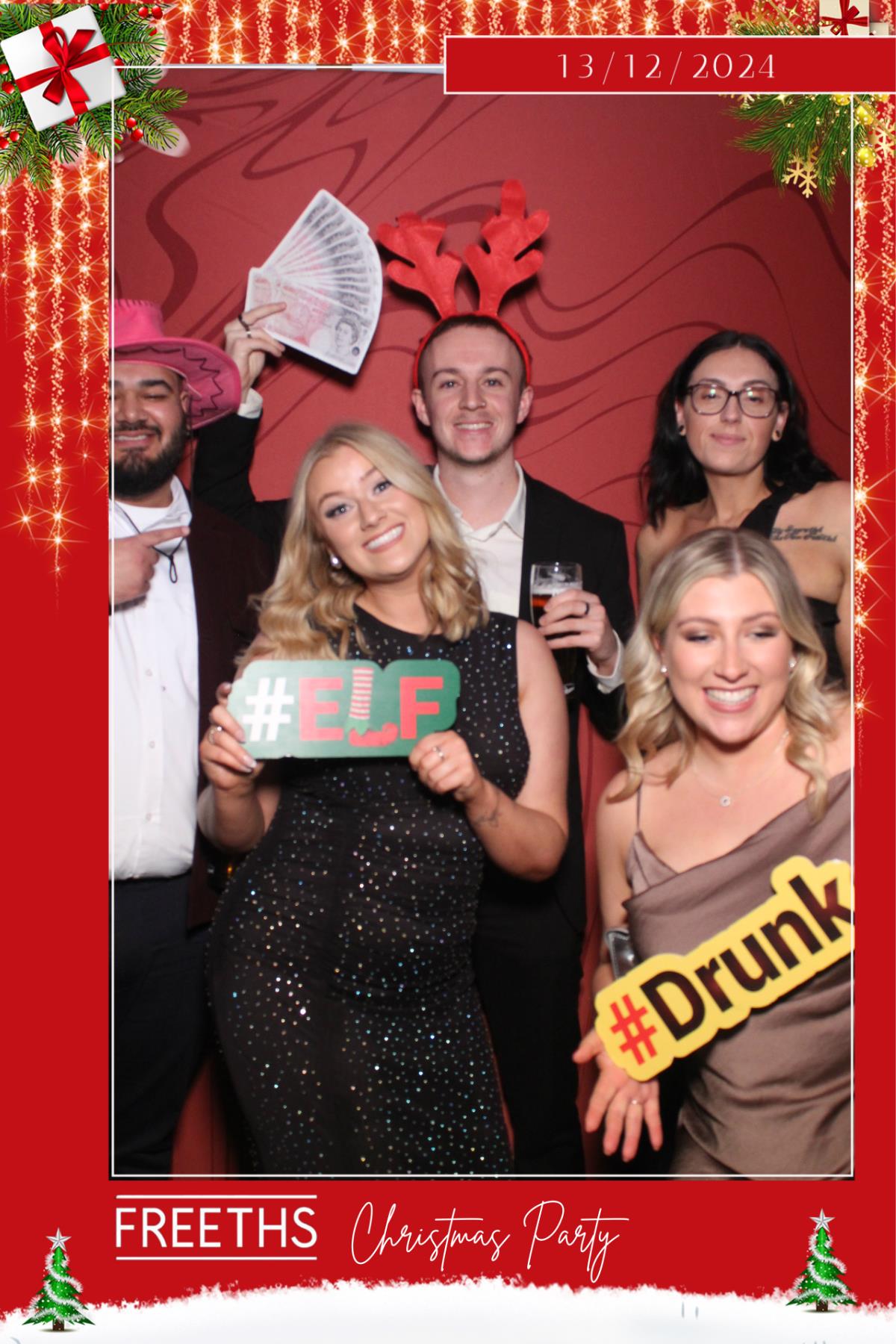 Freeths Christmas Party  | View more photos from the event at gallery.magicimages.uk/u/MagicImages/Freeths-Christmas-Party