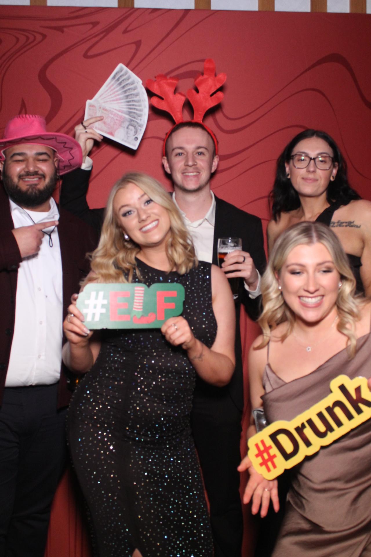Freeths Christmas Party  | View more photos from the event at gallery.magicimages.uk/u/MagicImages/Freeths-Christmas-Party
