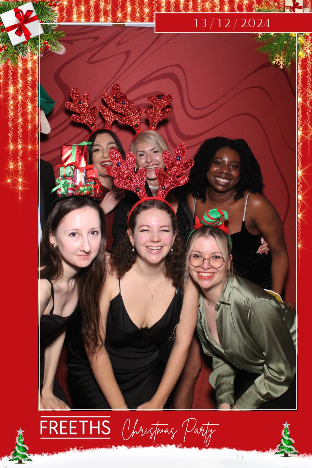 Freeths Christmas Party  | View more photos from the event at gallery.magicimages.uk/u/MagicImages/Freeths-Christmas-Party