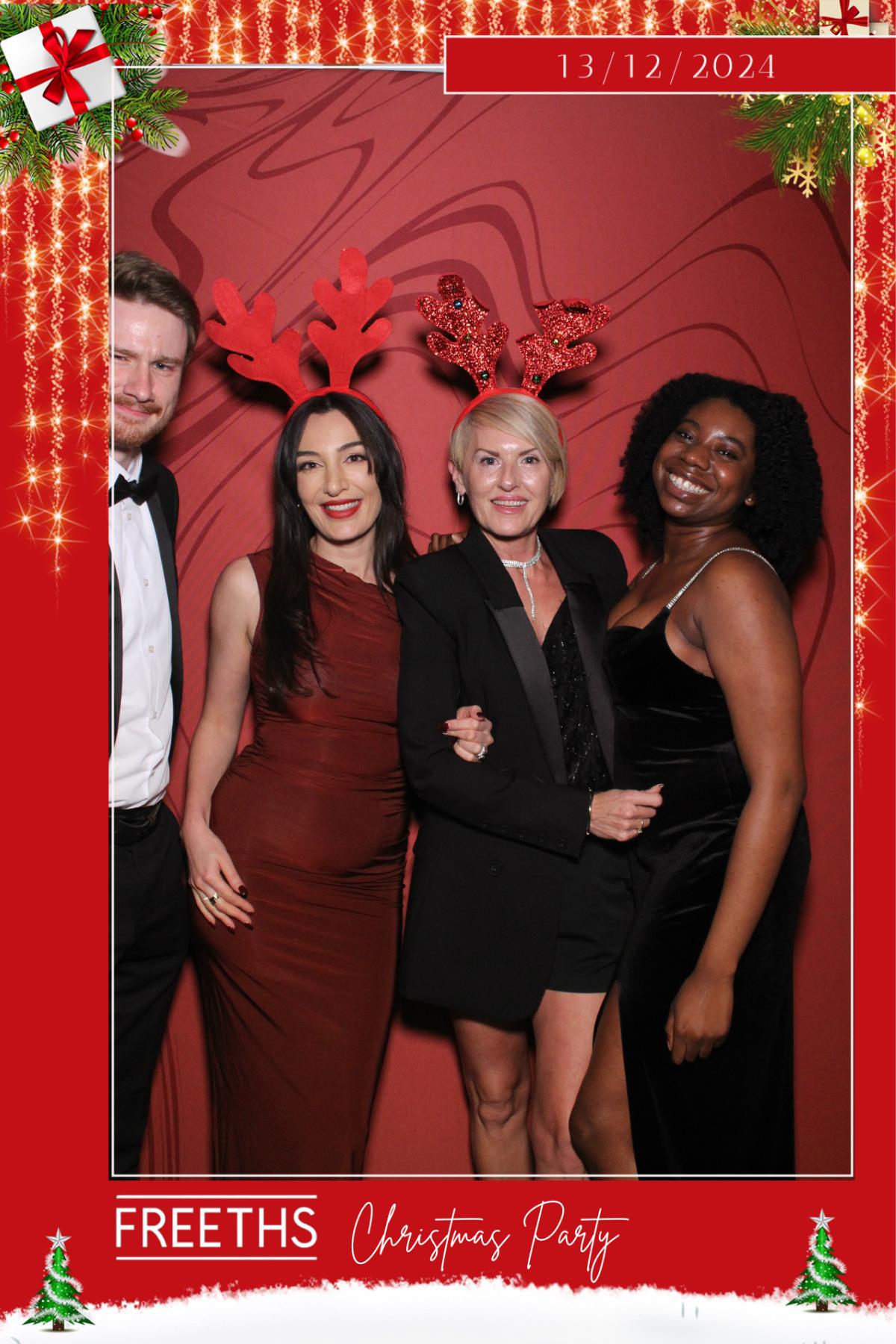 Freeths Christmas Party  | View more photos from the event at gallery.magicimages.uk/u/MagicImages/Freeths-Christmas-Party
