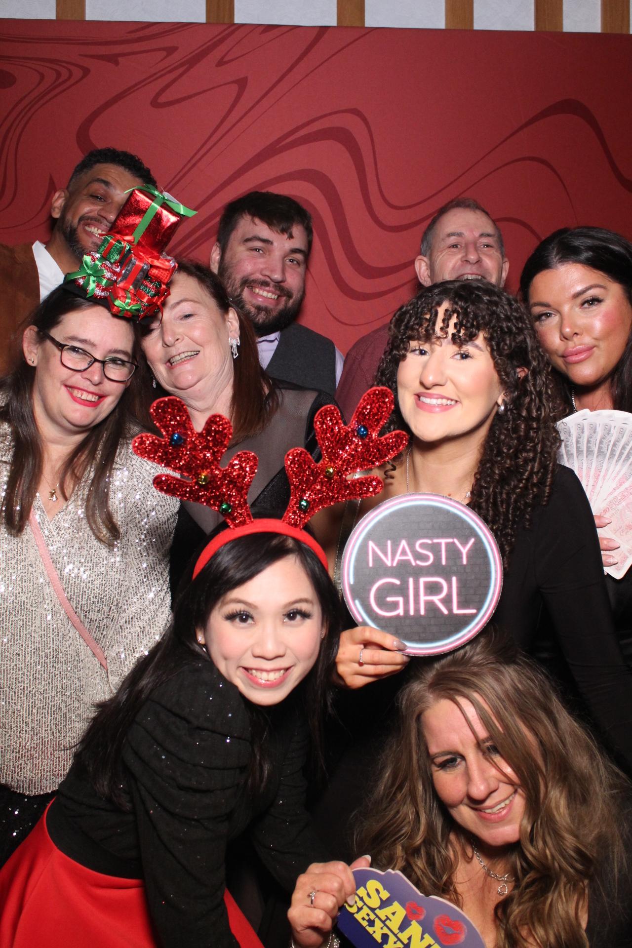 Freeths Christmas Party  | View more photos from the event at gallery.magicimages.uk/u/MagicImages/Freeths-Christmas-Party