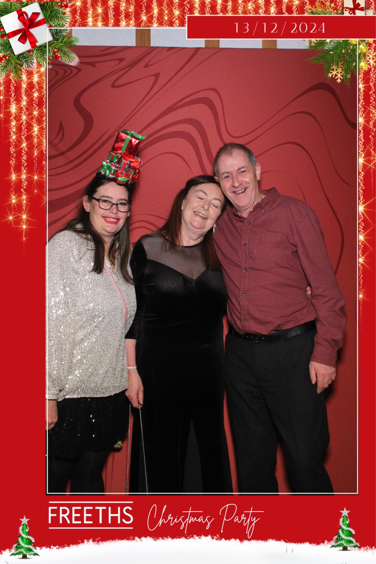 Freeths Christmas Party  | View more photos from the event at gallery.magicimages.uk/u/MagicImages/Freeths-Christmas-Party