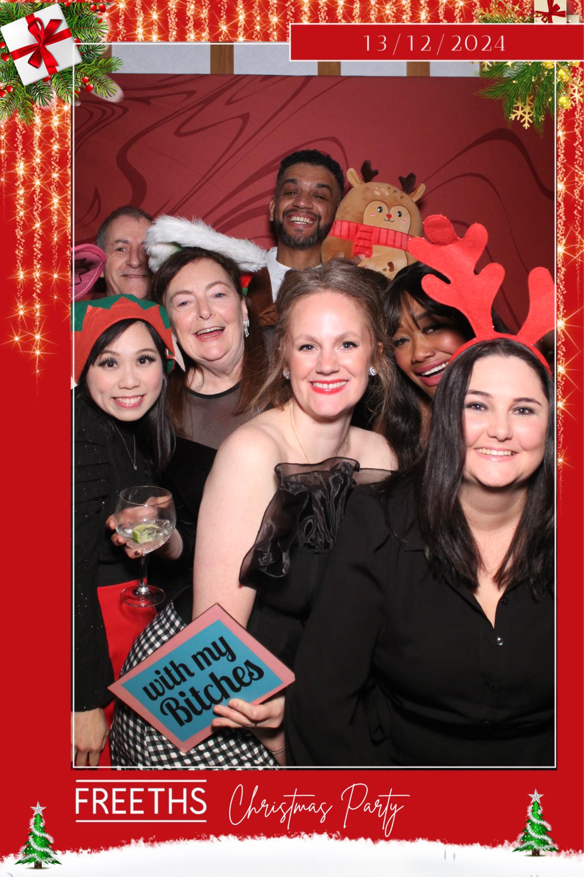 Freeths Christmas Party  | View more photos from the event at gallery.magicimages.uk/u/MagicImages/Freeths-Christmas-Party