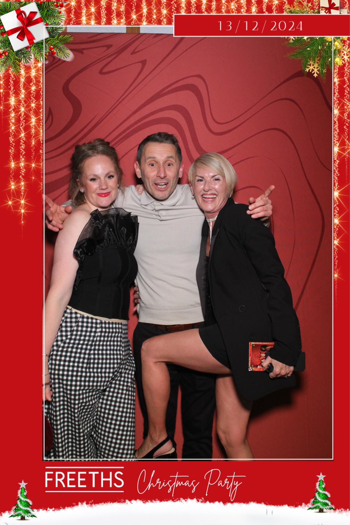 Freeths Christmas Party  | View more photos from the event at gallery.magicimages.uk/u/MagicImages/Freeths-Christmas-Party