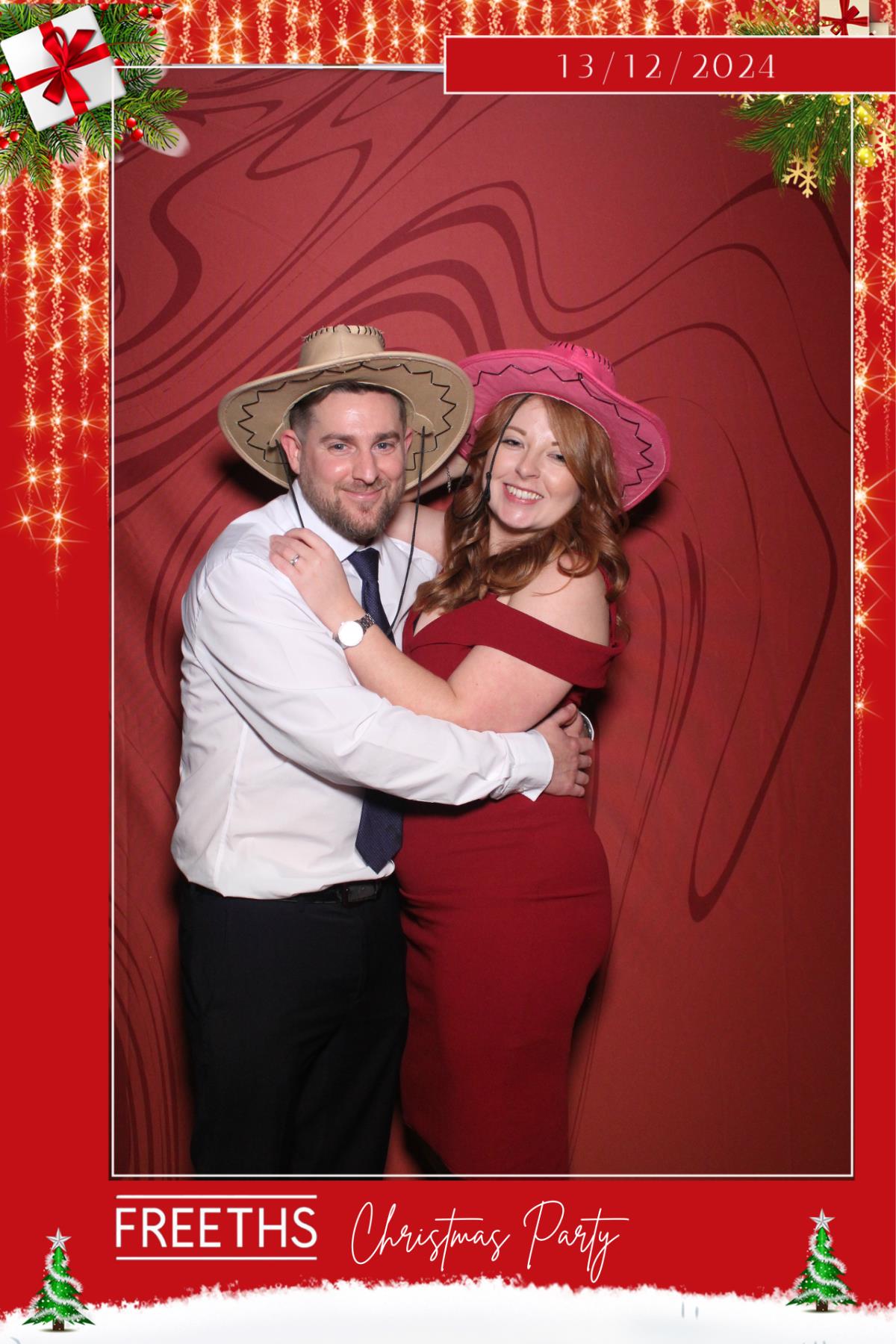 Freeths Christmas Party  | View more photos from the event at gallery.magicimages.uk/u/MagicImages/Freeths-Christmas-Party
