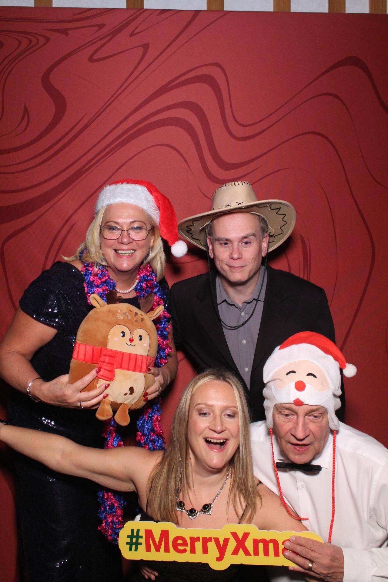 Freeths Christmas Party  | View more photos from the event at gallery.magicimages.uk/u/MagicImages/Freeths-Christmas-Party