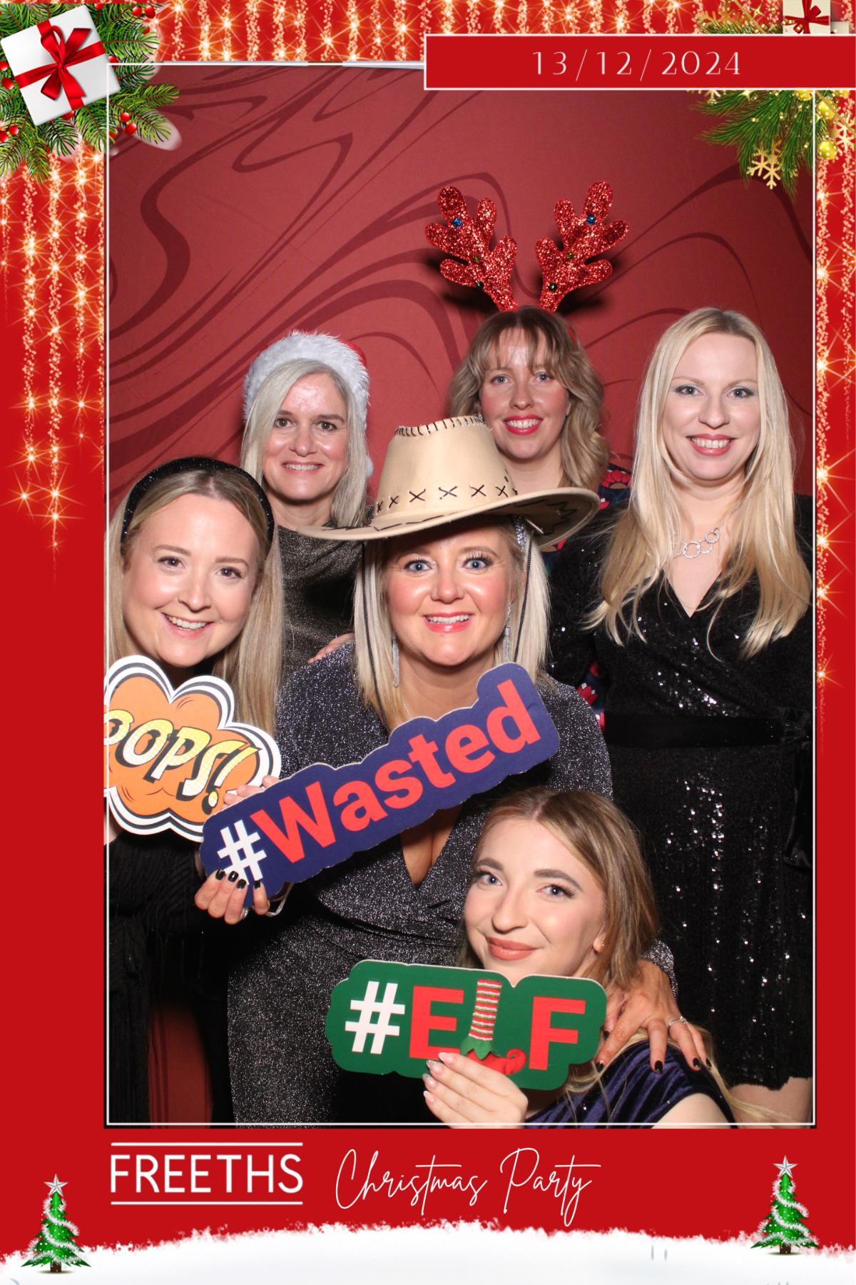 Freeths Christmas Party  | View more photos from the event at gallery.magicimages.uk/u/MagicImages/Freeths-Christmas-Party