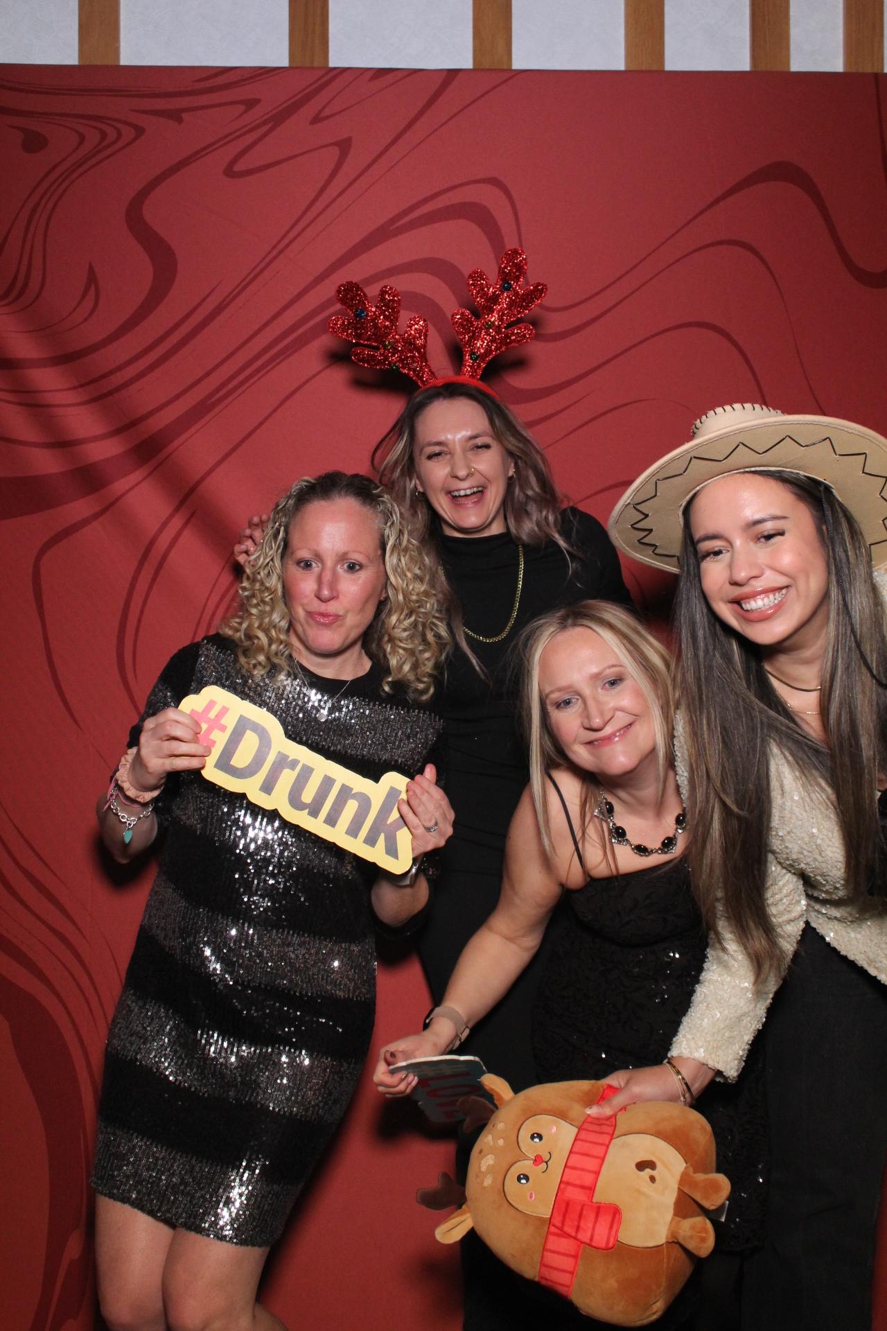 Freeths Christmas Party  | View more photos from the event at gallery.magicimages.uk/u/MagicImages/Freeths-Christmas-Party