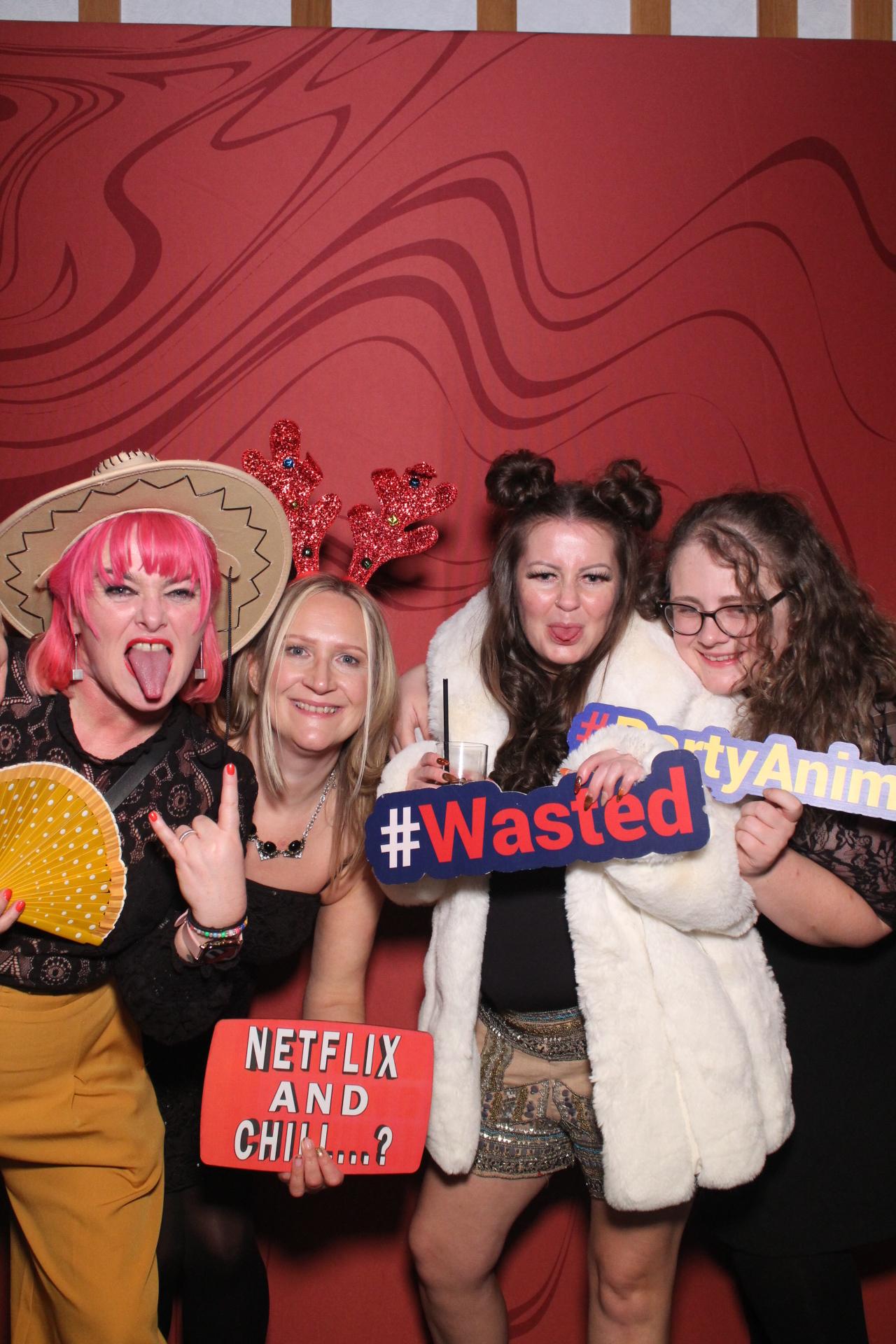 Freeths Christmas Party  | View more photos from the event at gallery.magicimages.uk/u/MagicImages/Freeths-Christmas-Party