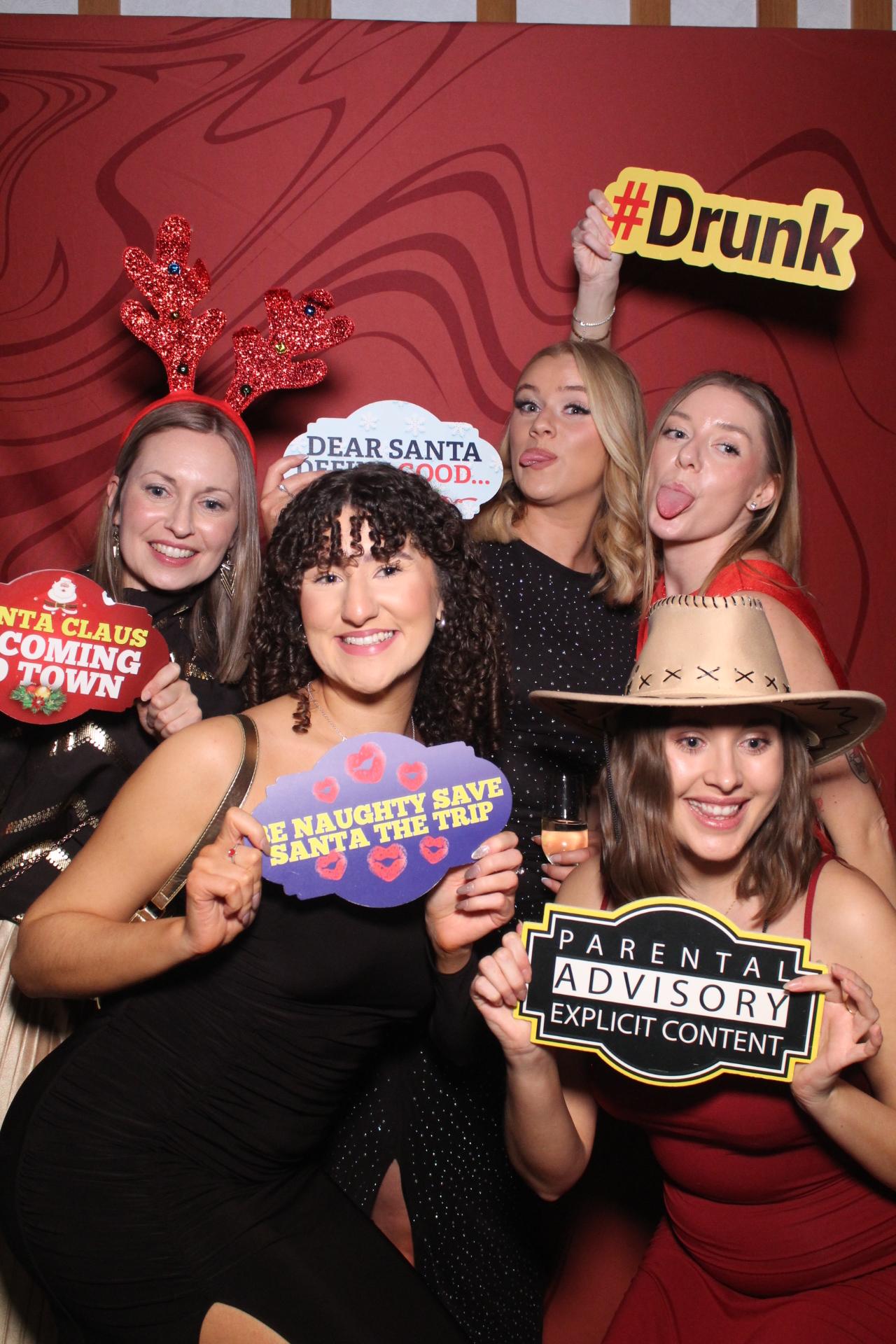Freeths Christmas Party  | View more photos from the event at gallery.magicimages.uk/u/MagicImages/Freeths-Christmas-Party