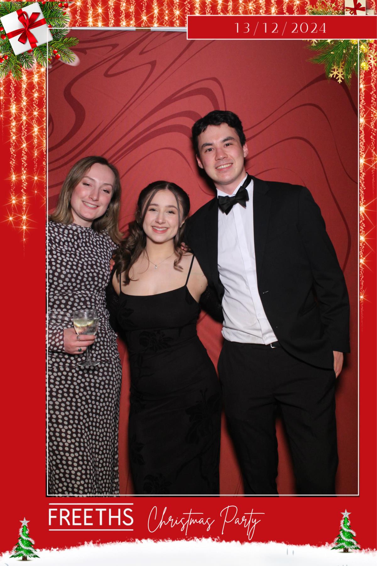 Freeths Christmas Party  | View more photos from the event at gallery.magicimages.uk/u/MagicImages/Freeths-Christmas-Party