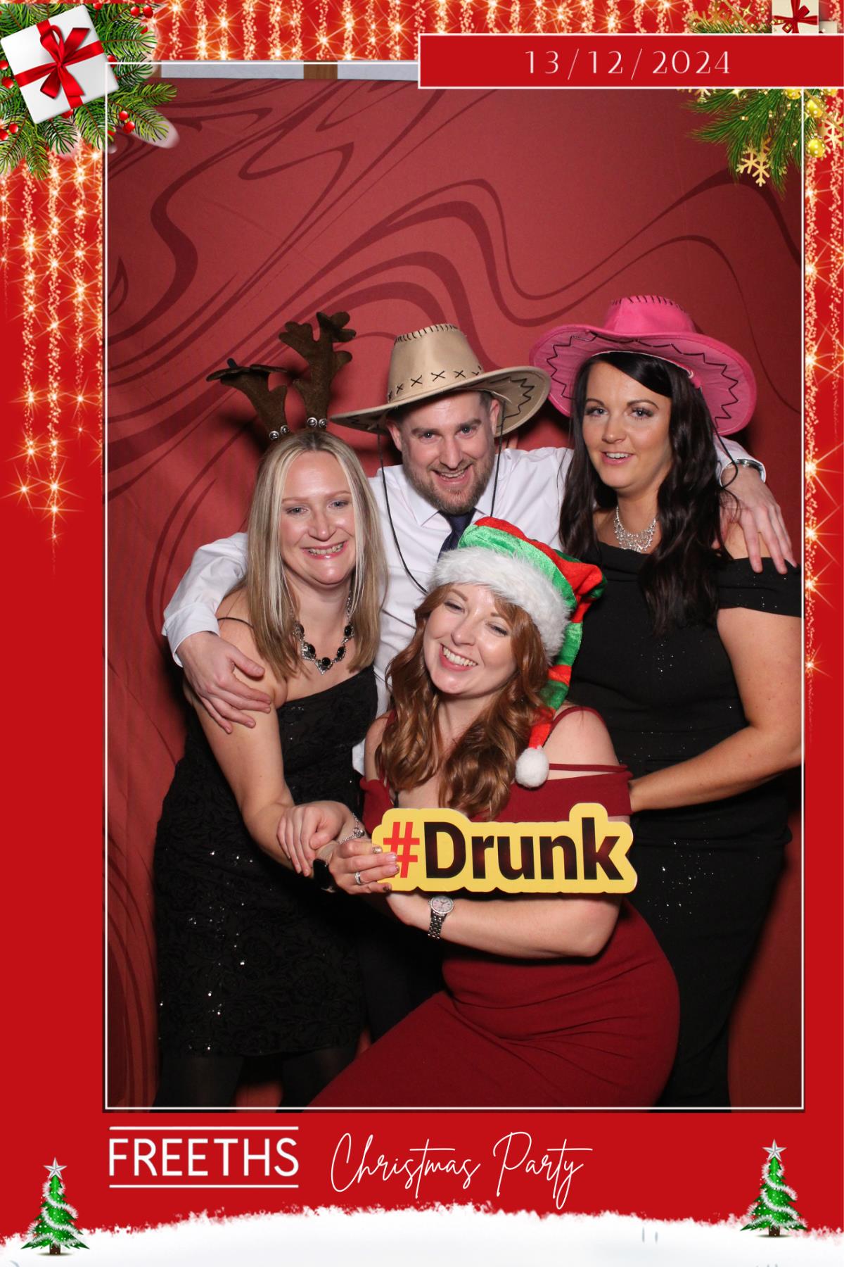 Freeths Christmas Party  | View more photos from the event at gallery.magicimages.uk/u/MagicImages/Freeths-Christmas-Party