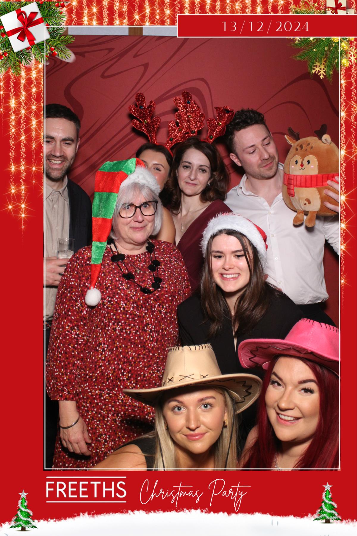 Freeths Christmas Party  | View more photos from the event at gallery.magicimages.uk/u/MagicImages/Freeths-Christmas-Party