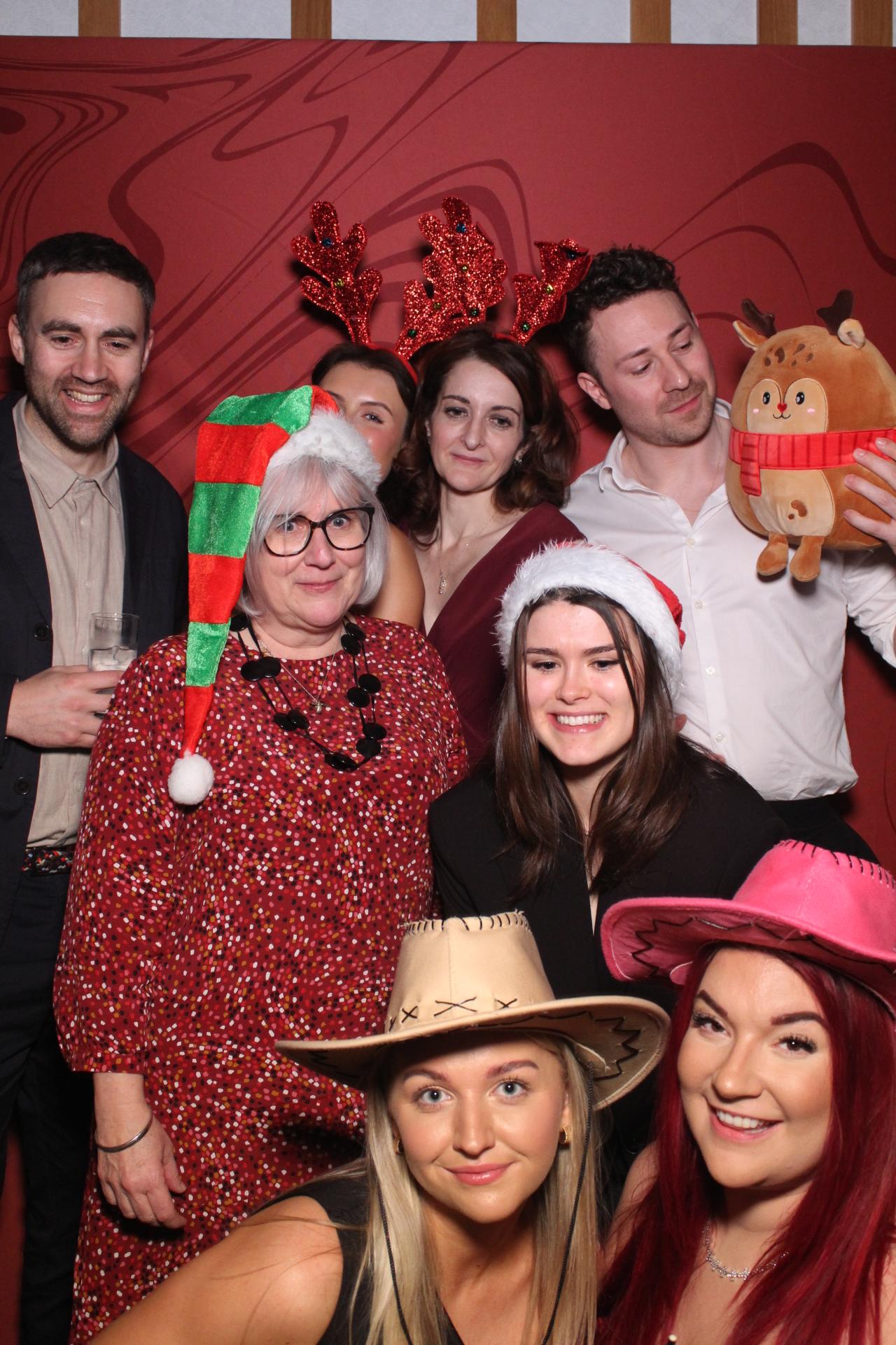 Freeths Christmas Party  | View more photos from the event at gallery.magicimages.uk/u/MagicImages/Freeths-Christmas-Party