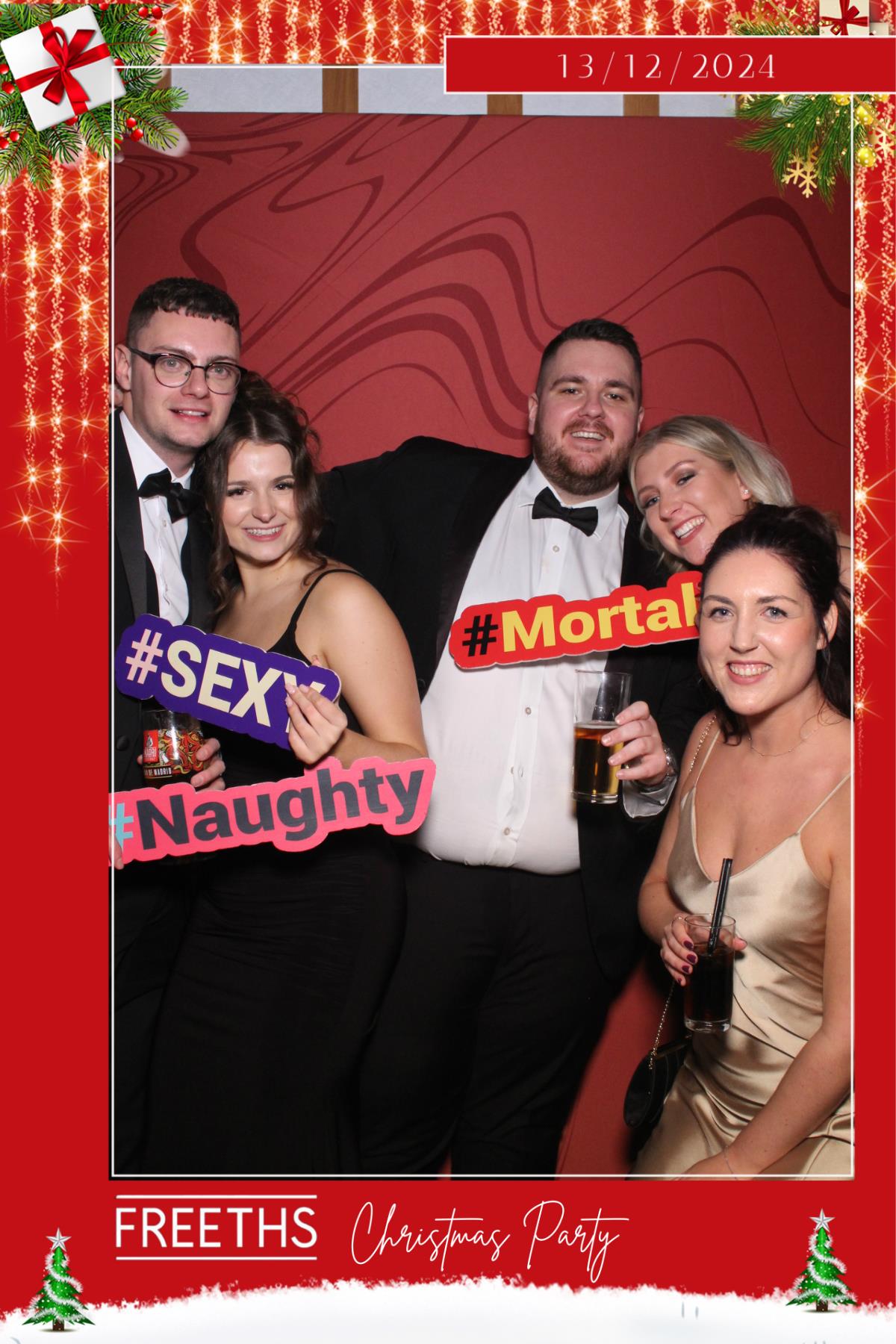 Freeths Christmas Party  | View more photos from the event at gallery.magicimages.uk/u/MagicImages/Freeths-Christmas-Party