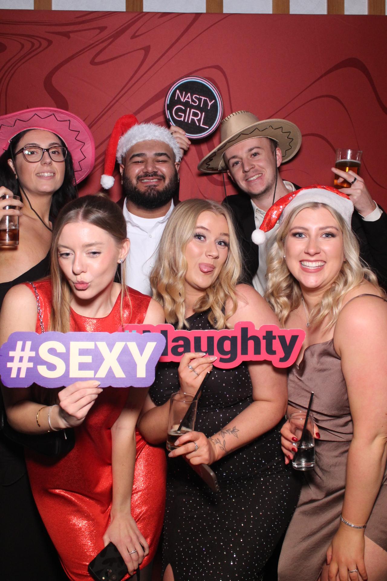 Freeths Christmas Party  | View more photos from the event at gallery.magicimages.uk/u/MagicImages/Freeths-Christmas-Party