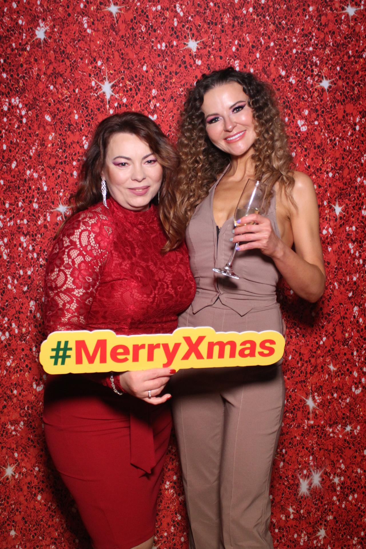 Gripple Christmas party   | View more photos from the event at gallery.magicimages.uk/u/MagicImages/Gripple-Christmas-party
