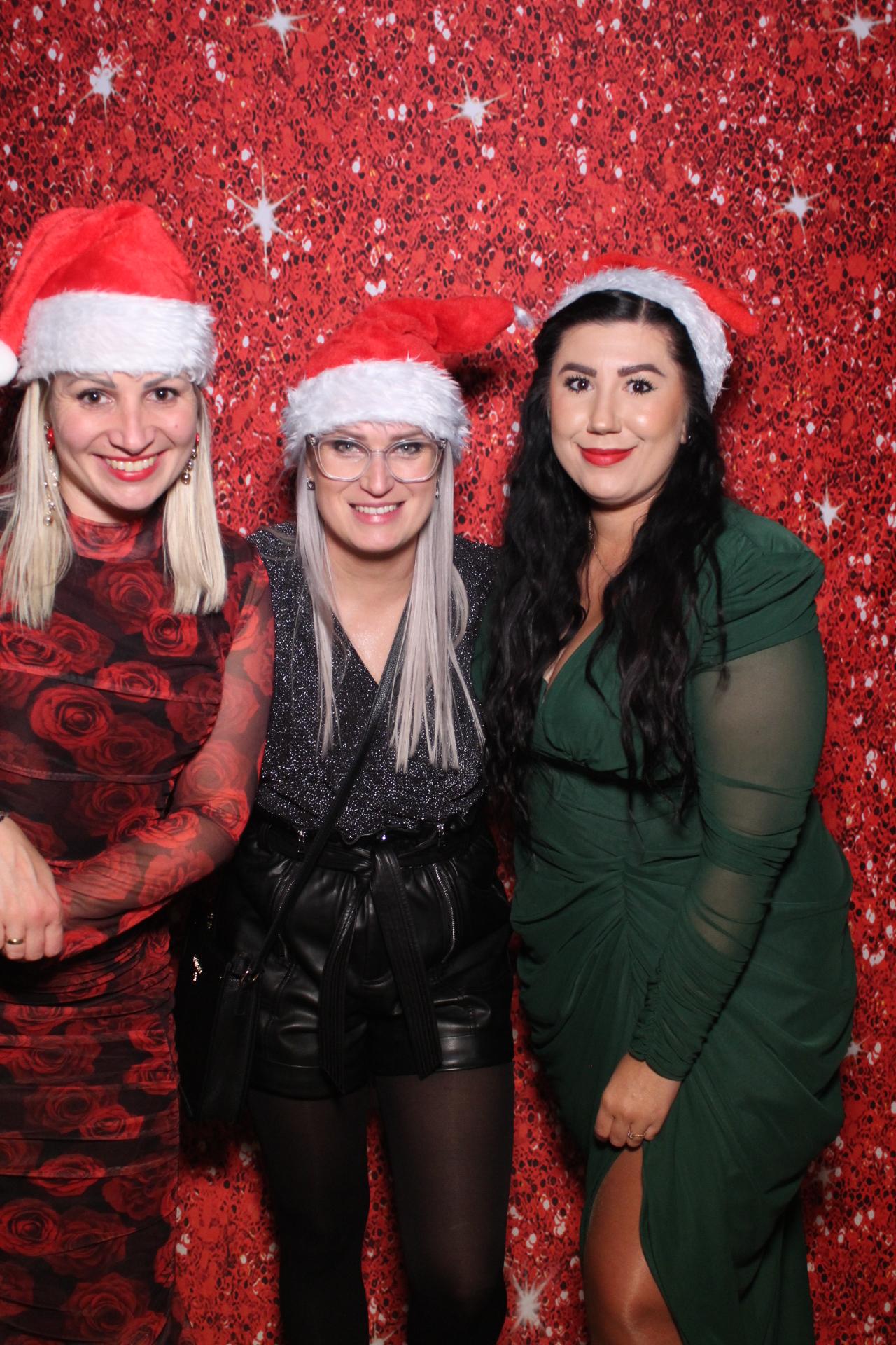 Gripple Christmas party   | View more photos from the event at gallery.magicimages.uk/u/MagicImages/Gripple-Christmas-party