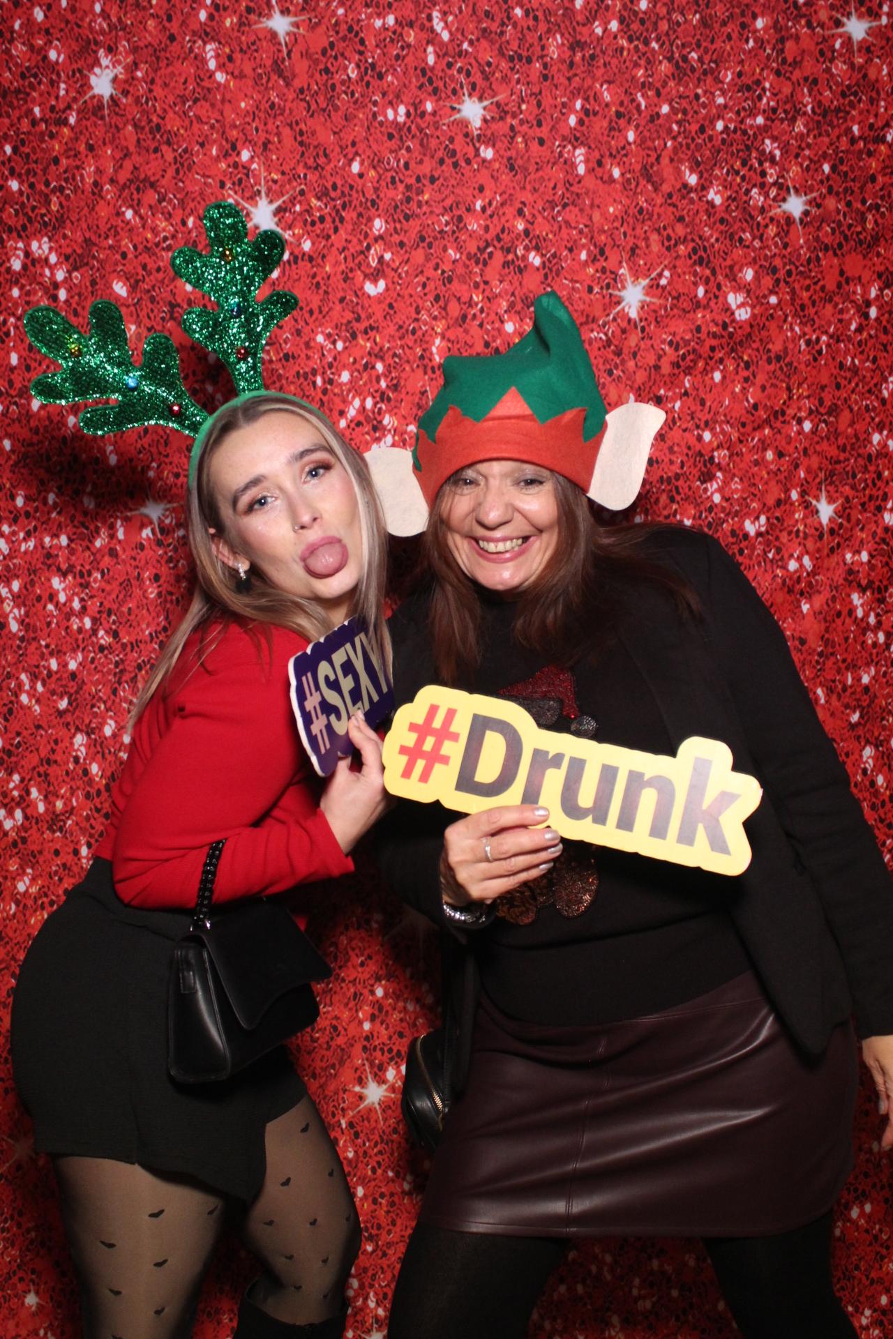 Gripple Christmas party   | View more photos from the event at gallery.magicimages.uk/u/MagicImages/Gripple-Christmas-party