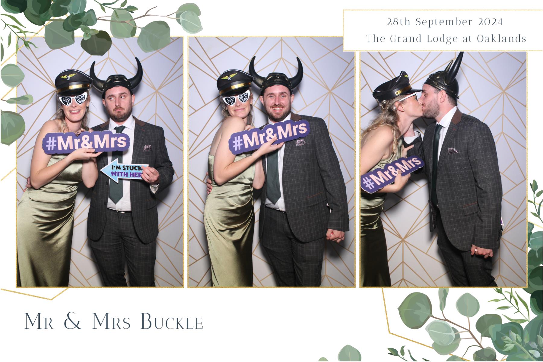 Hannah and Ellis | View more photos from the event at gallery.magicimages.uk/u/MagicImages/Hannah-and-Ellis